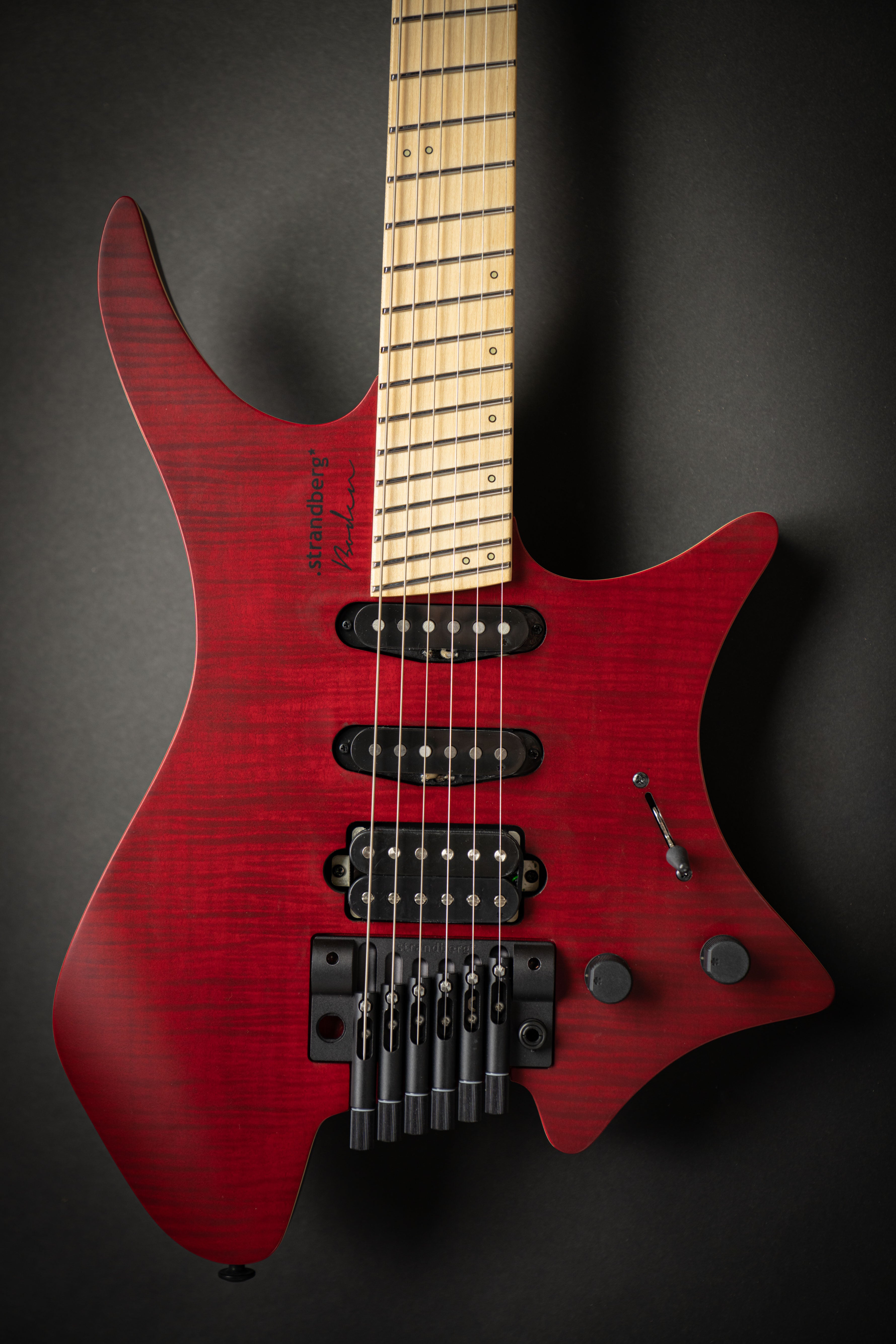 Strandberg Original 6 tremolo red Strandberg Boden Standard NX 6