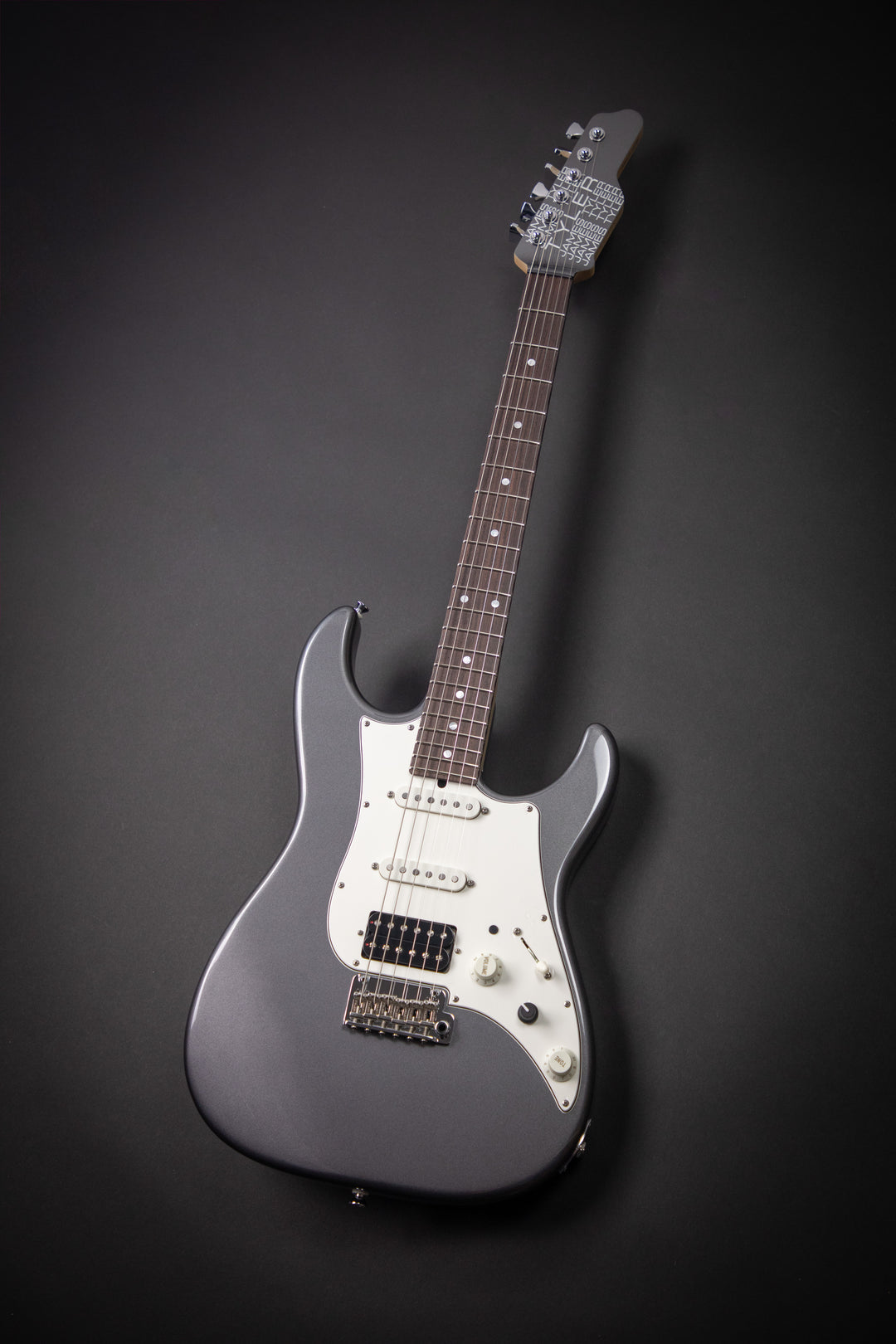 Studio Elite HD Charcoal Frost Metallic (J7129)