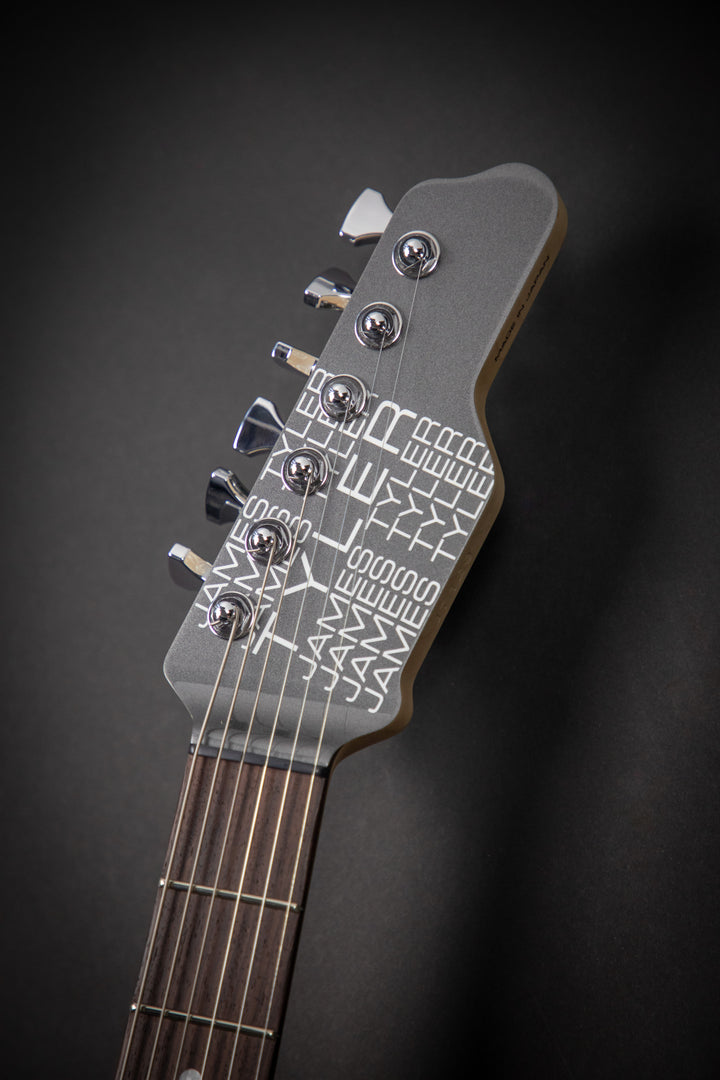 Studio Elite HD Charcoal Frost Metallic (J7129)