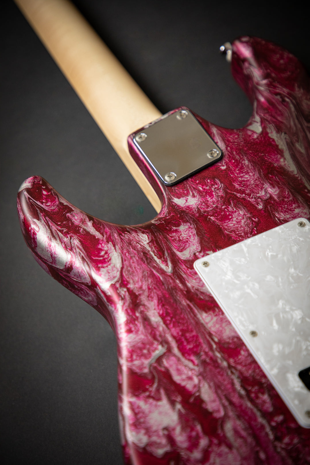 Studio Elite HD Cherry Red Shmear (J9118)