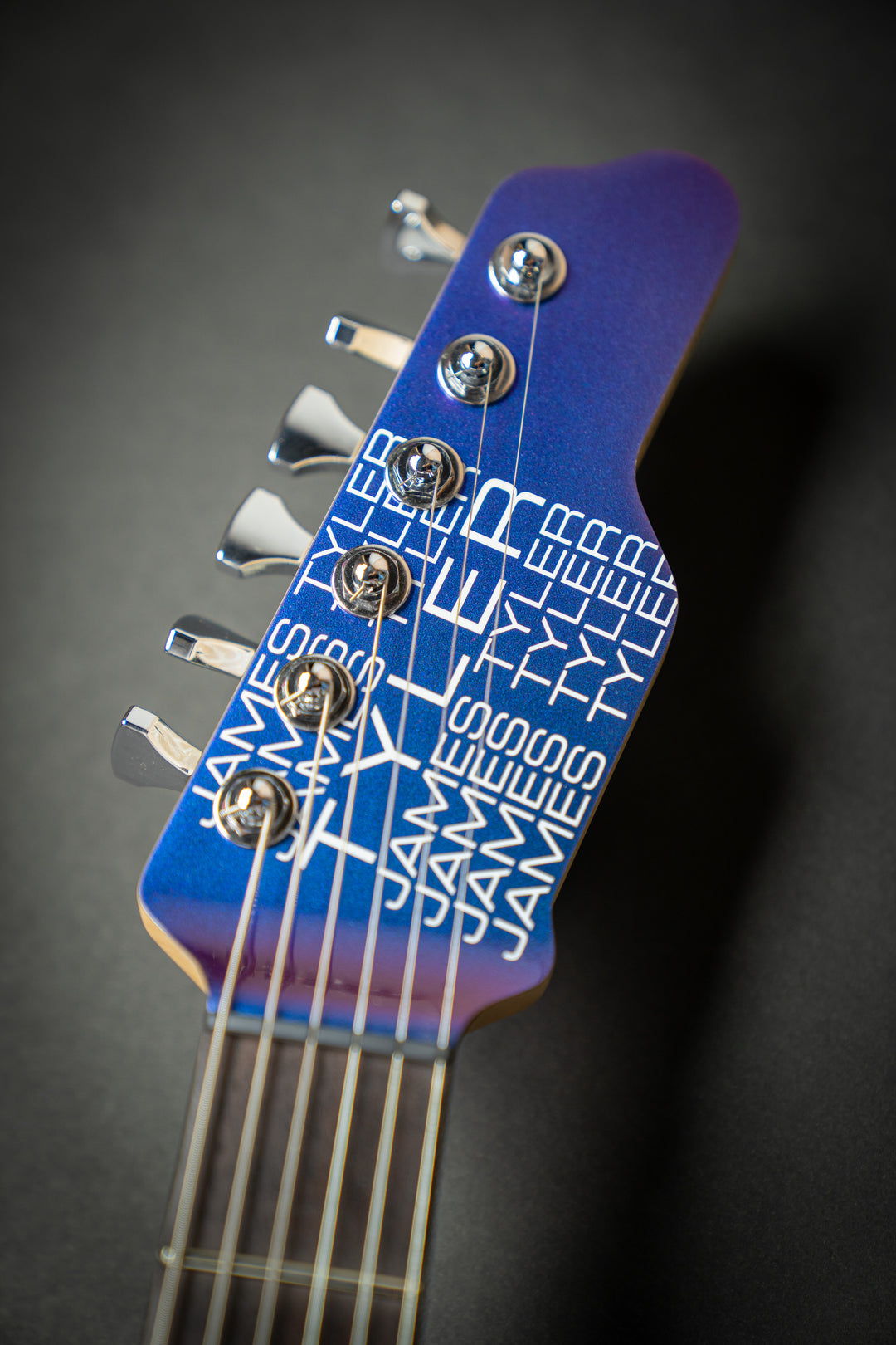 Studio Elite HD Color Shifting (J22085)