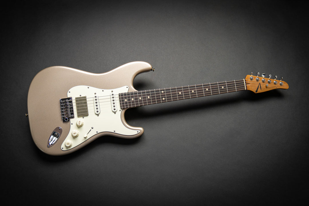 Icon Classic Shoreline Gold (061622N)