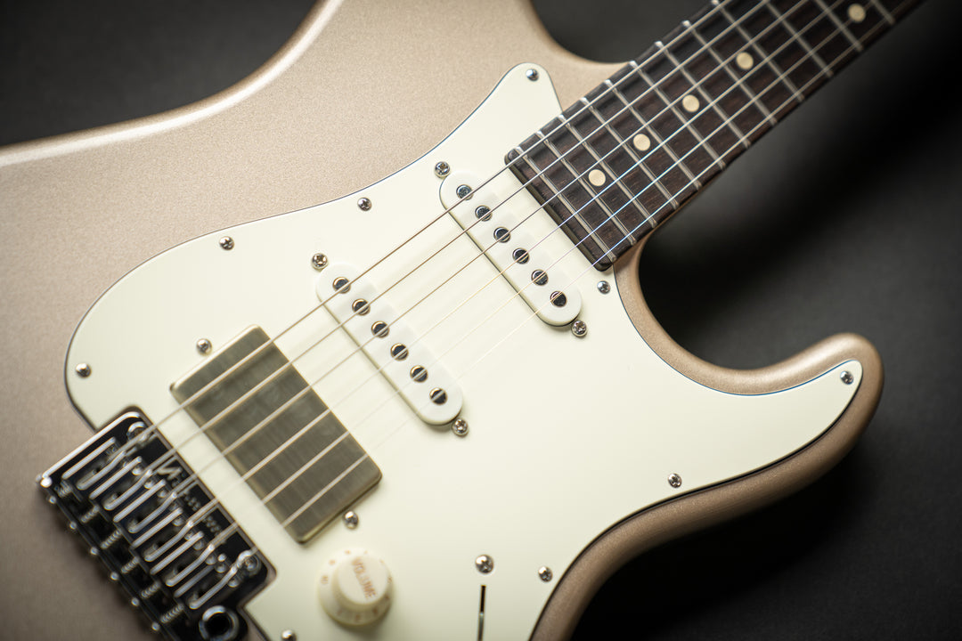 Icon Classic Shoreline Gold (061622N)