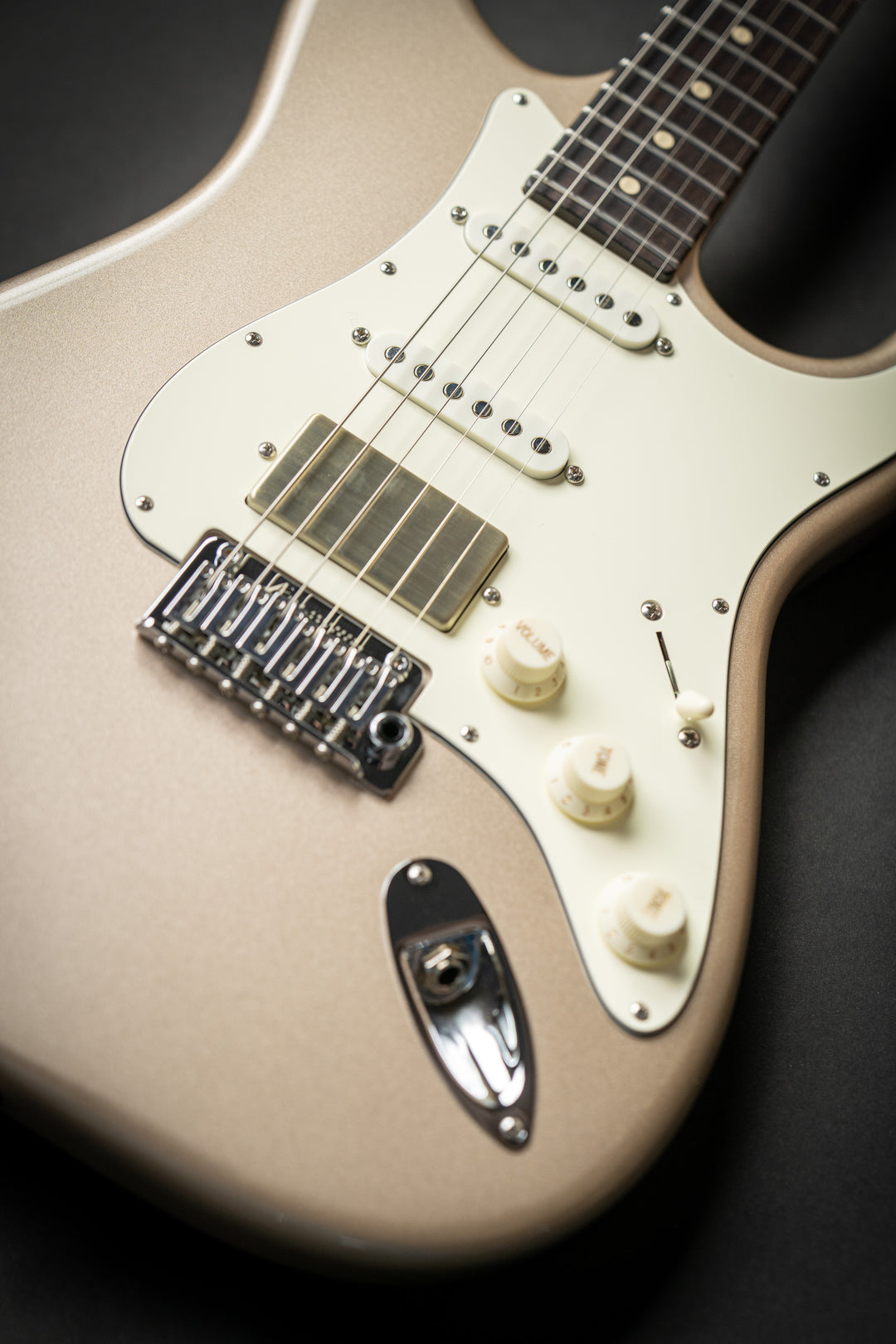 Icon Classic Shoreline Gold (061622N)