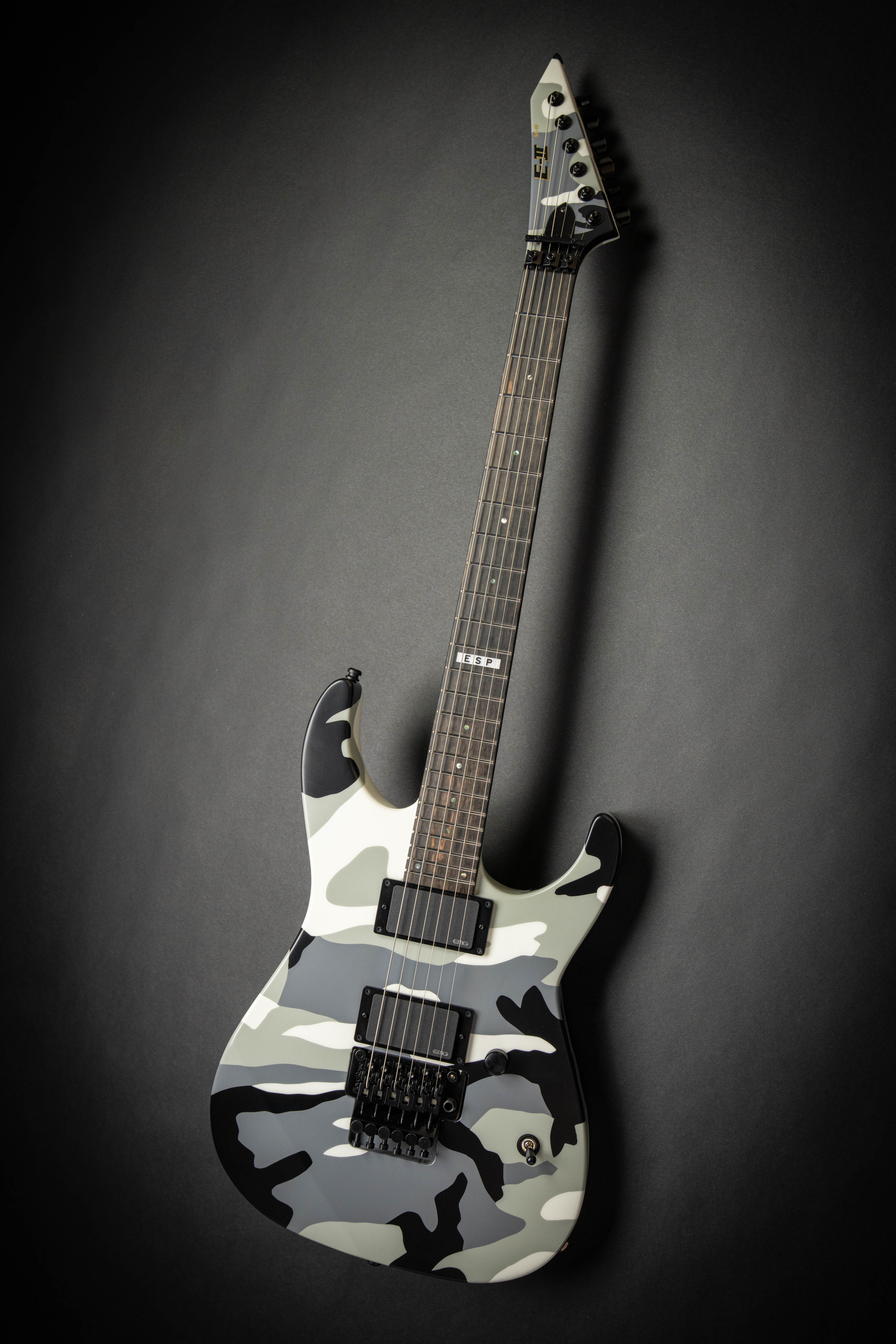 E-II M-II Neck Thru Urban Camo (ES6062243) – Guitars Rebellion