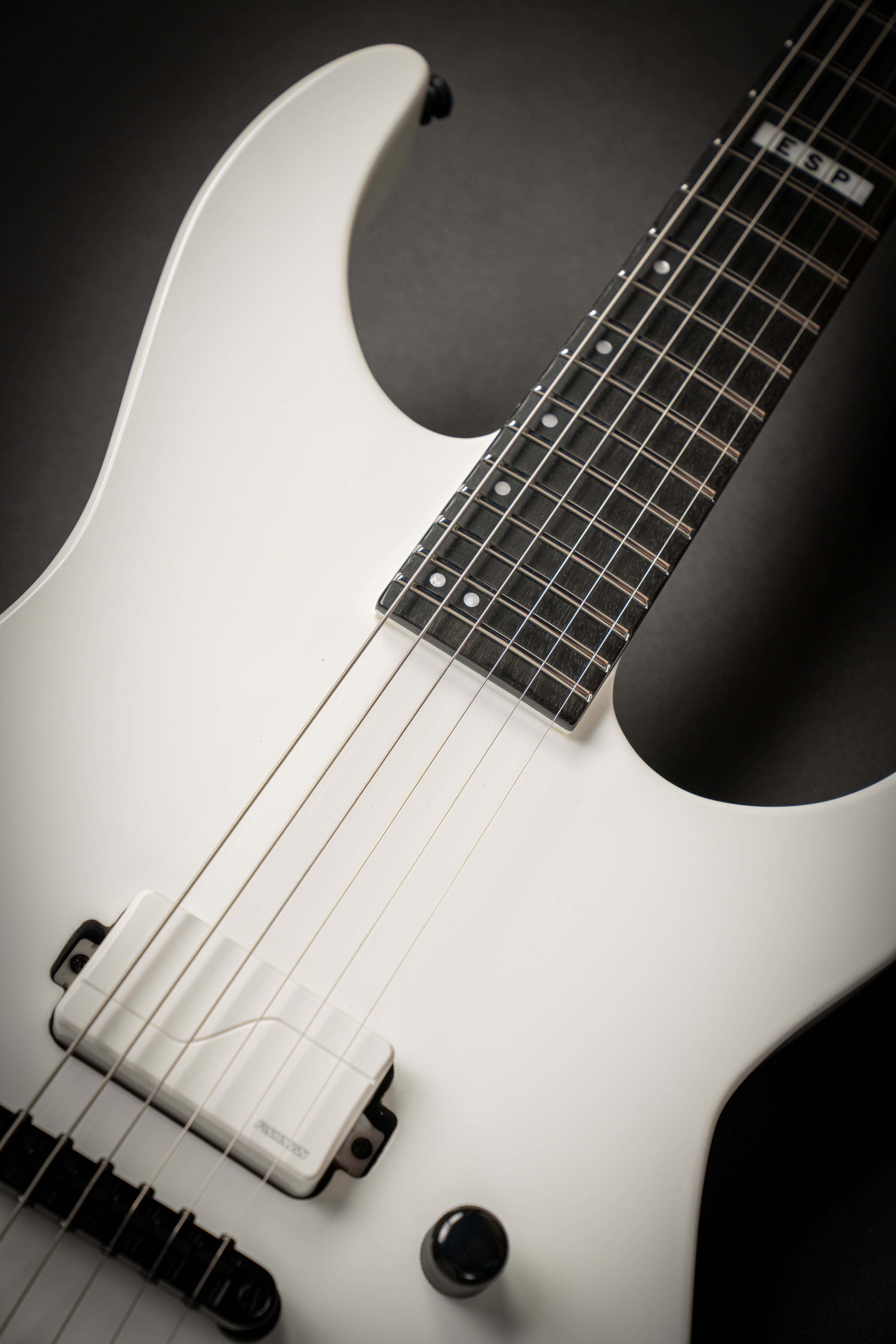 E-II M-I Thru NT Snow White (ES1614233) – Guitars Rebellion
