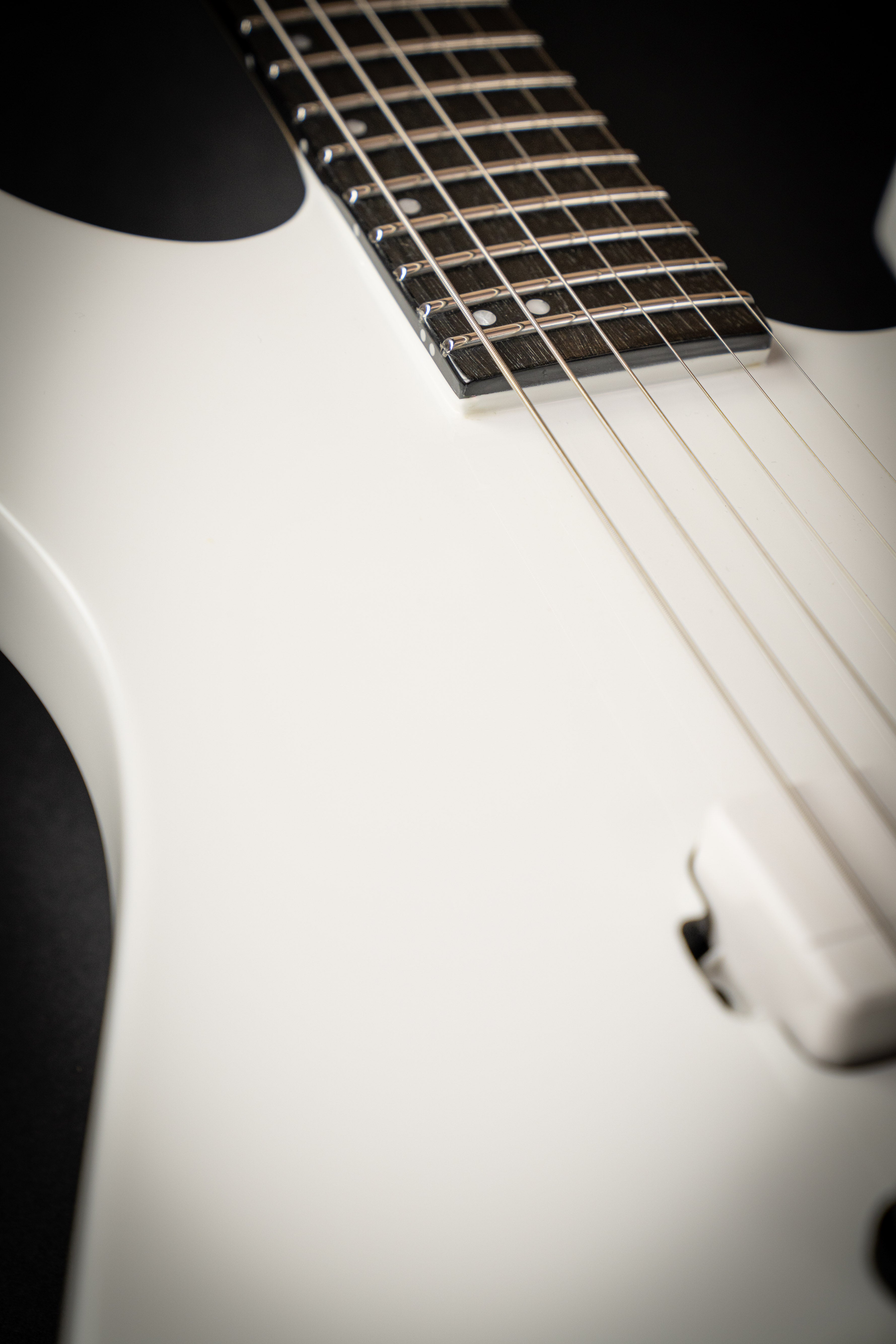 E-II M-I Thru NT Snow White (ES1614233) – Guitars Rebellion