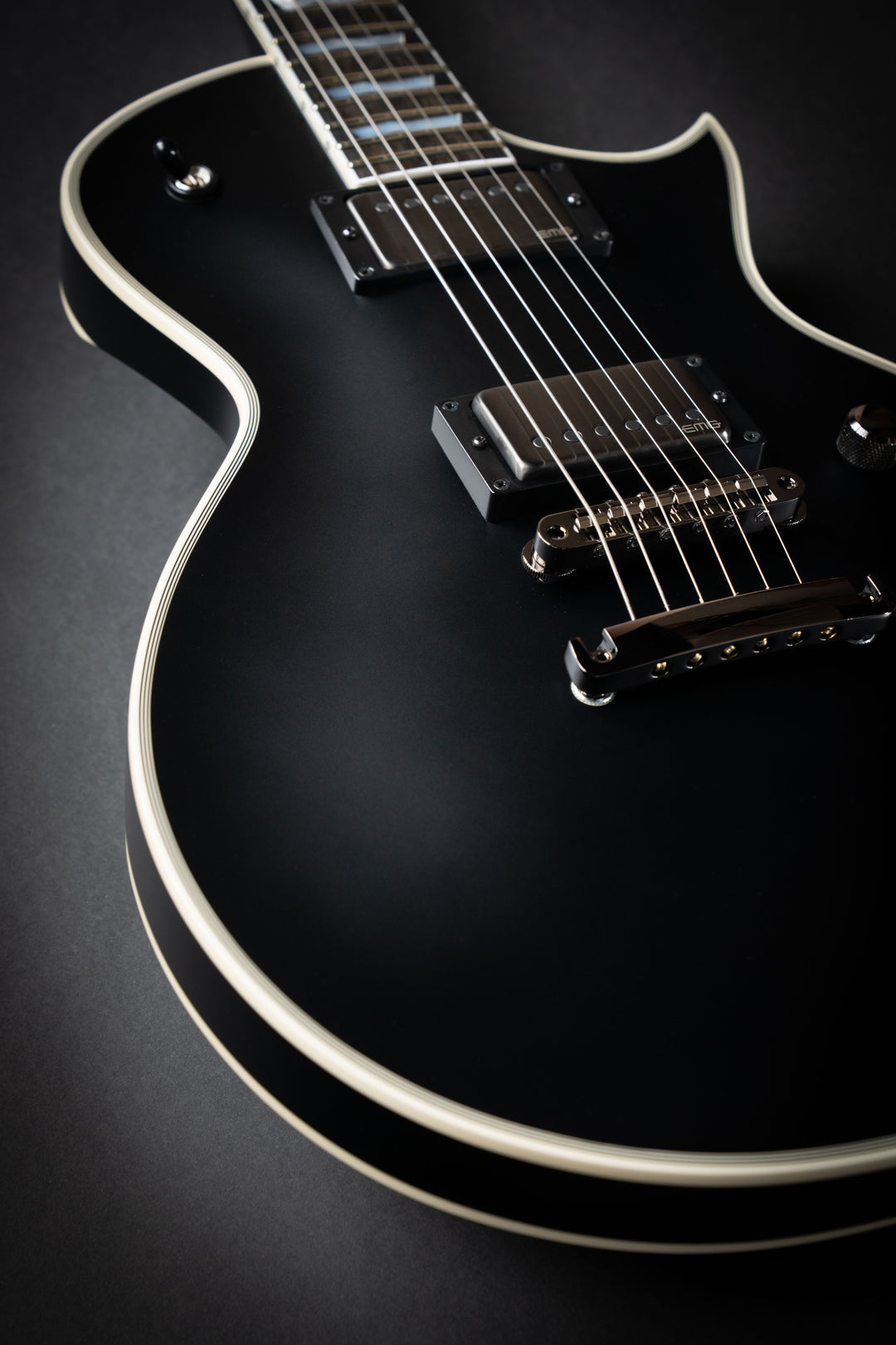 Custom Shop EC-CTM Black Satin (E8840242)