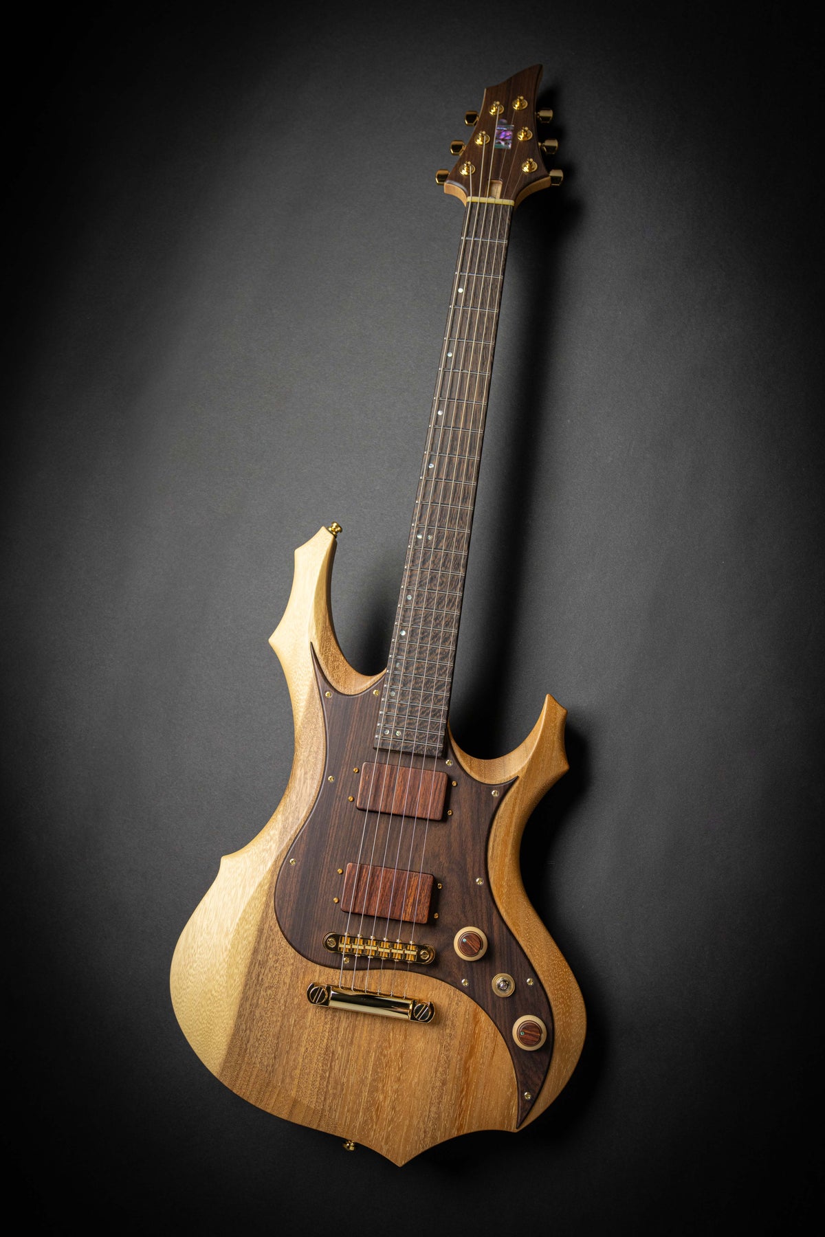 Pod Esp ESP Custom Shop Forest-G Monkeypod (E6520241) – Guitars Rebellion