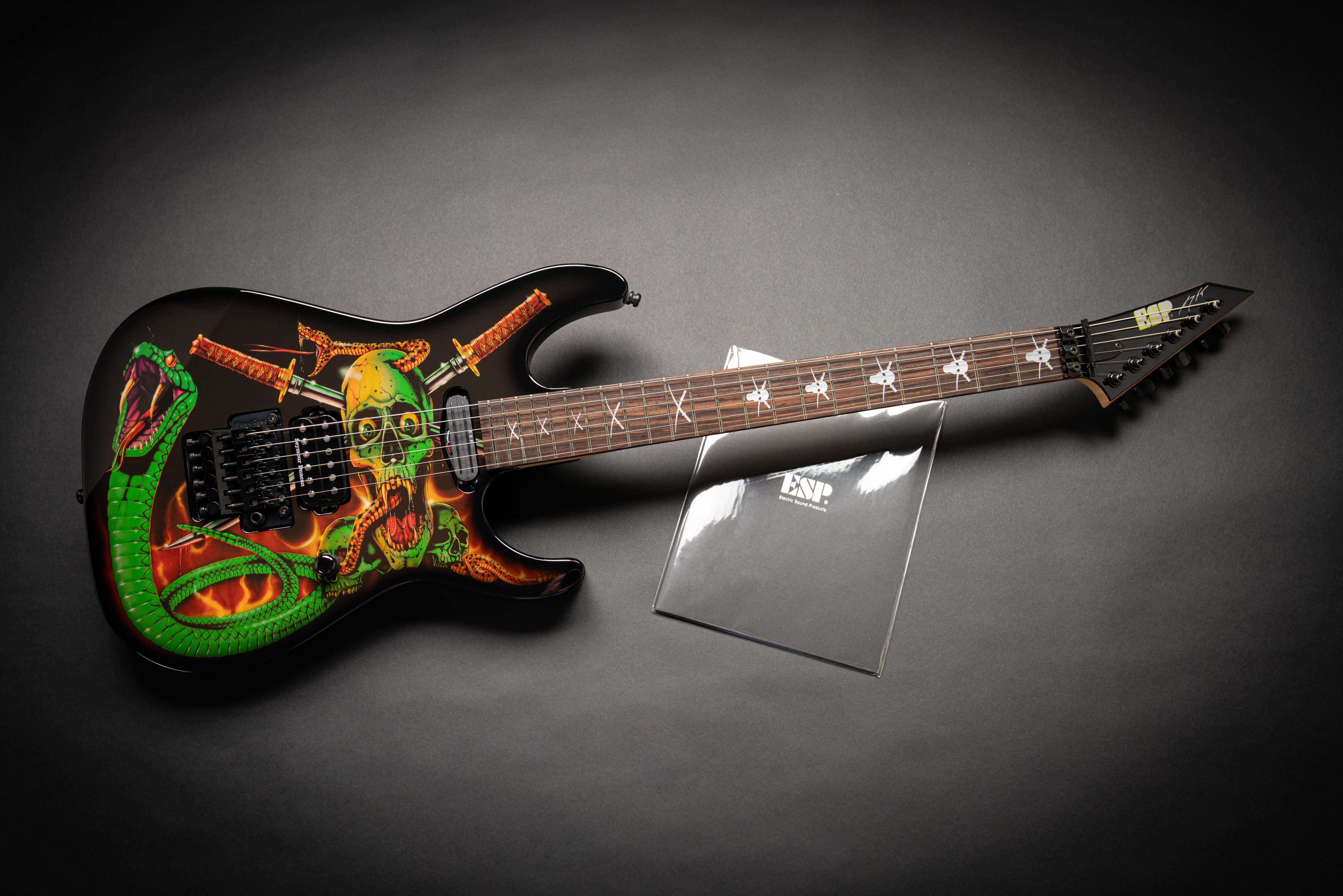 ESP Custom Shop George Lynch Skulls & Snakes (E6640232