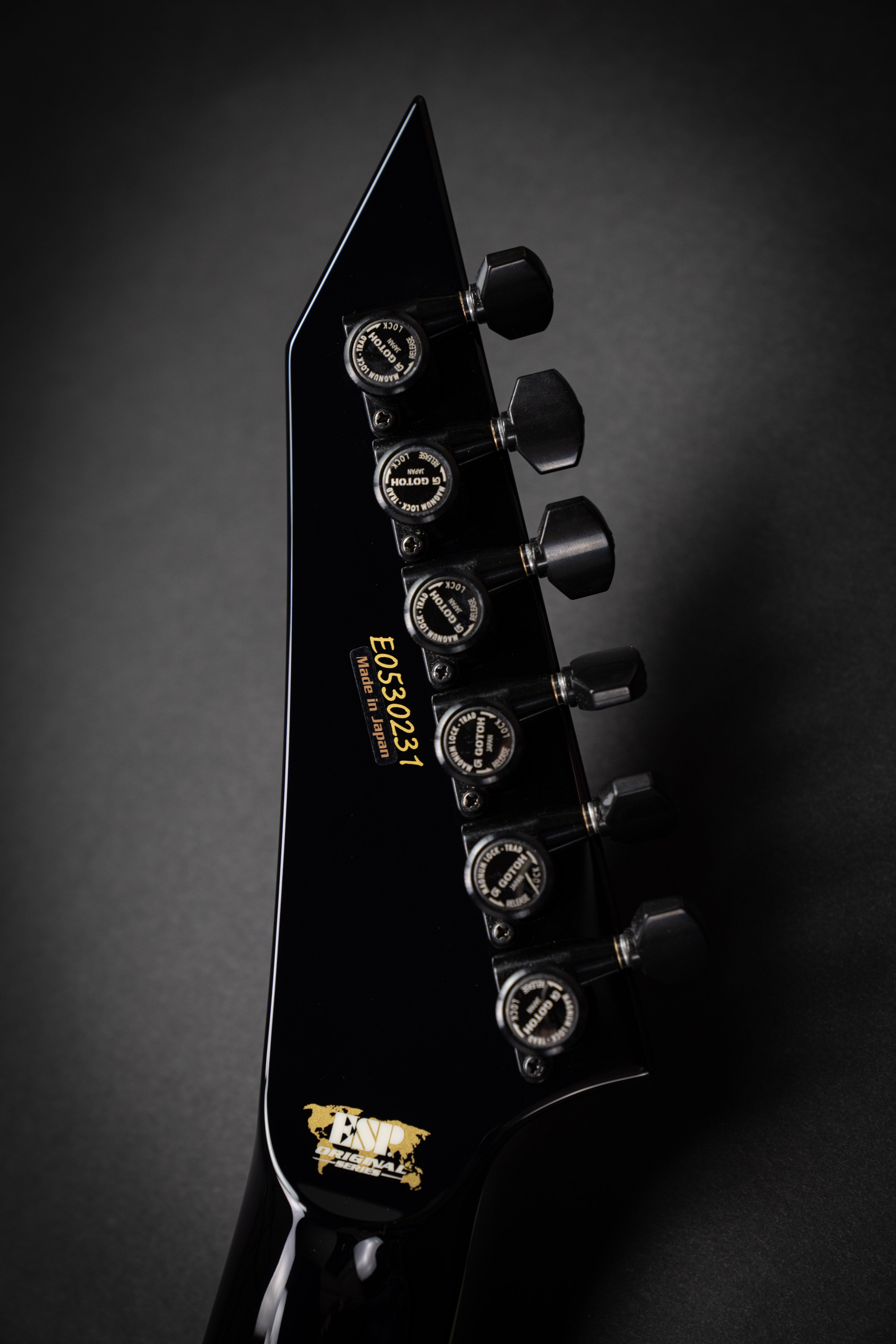 ESP Custom Shop Horizon-I Glitter Storm Blue (E0530231