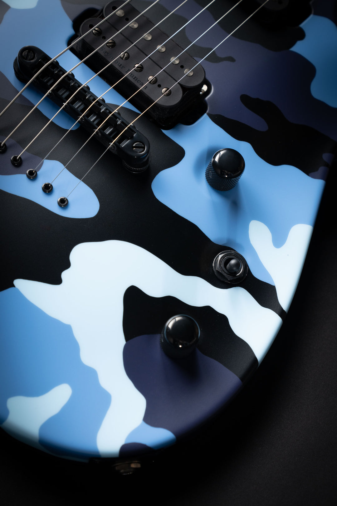 Custom Shop Horizon-II NT Blue Camo Satin (E0310261)