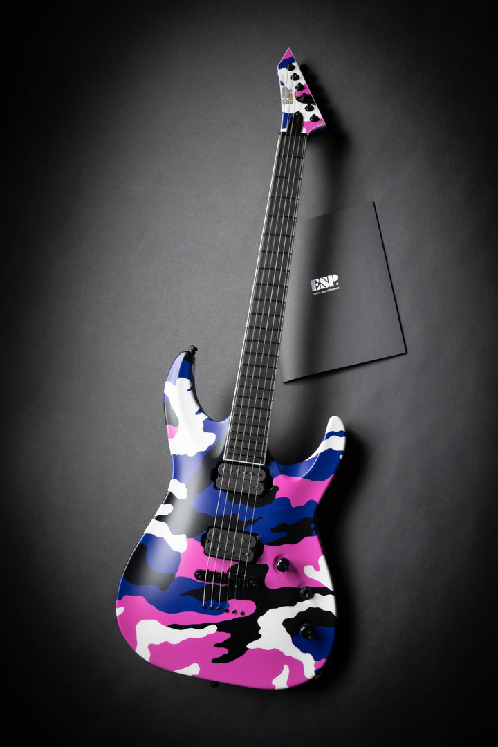 Custom Shop Horizon-II NT Pink Camo Satin (E4110261)