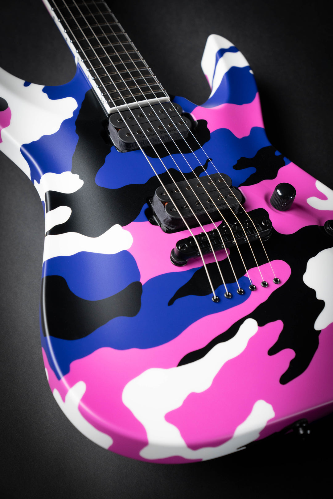 Custom Shop Horizon-II NT Pink Camo Satin (E4110261)