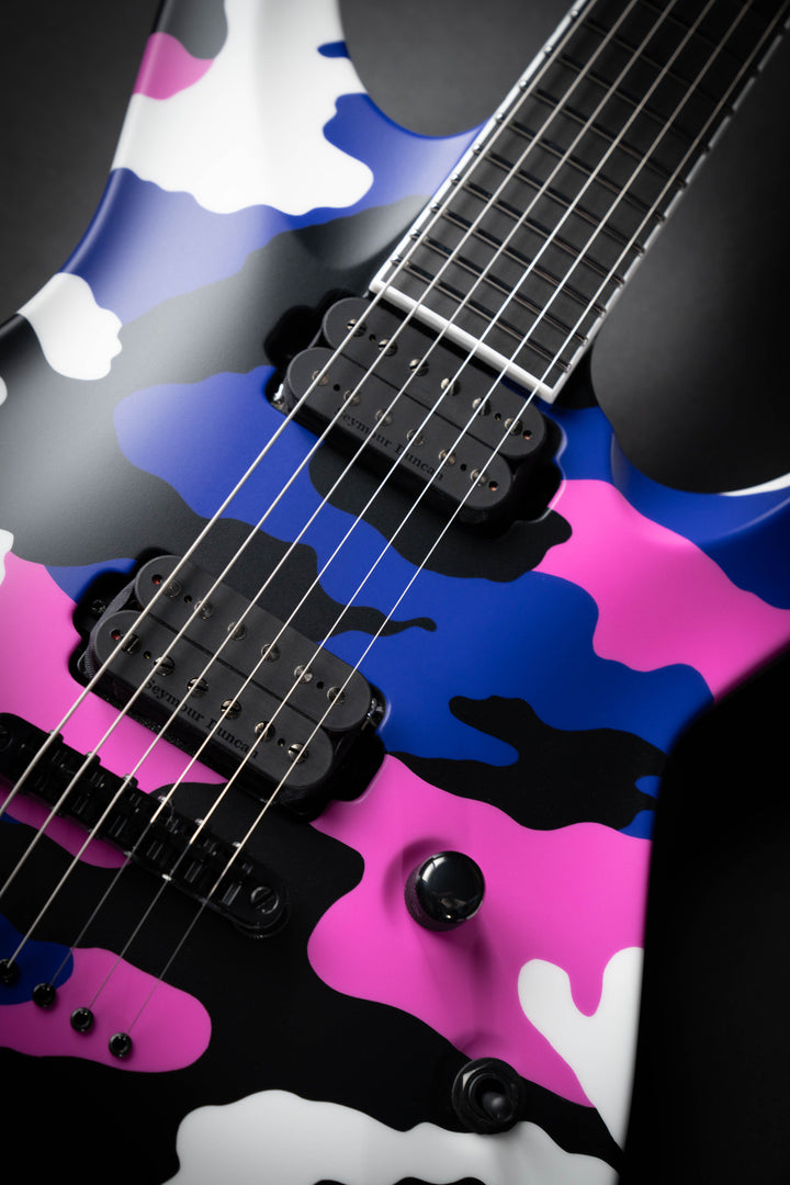 Custom Shop Horizon-II NT Pink Camo Satin (E4110261)