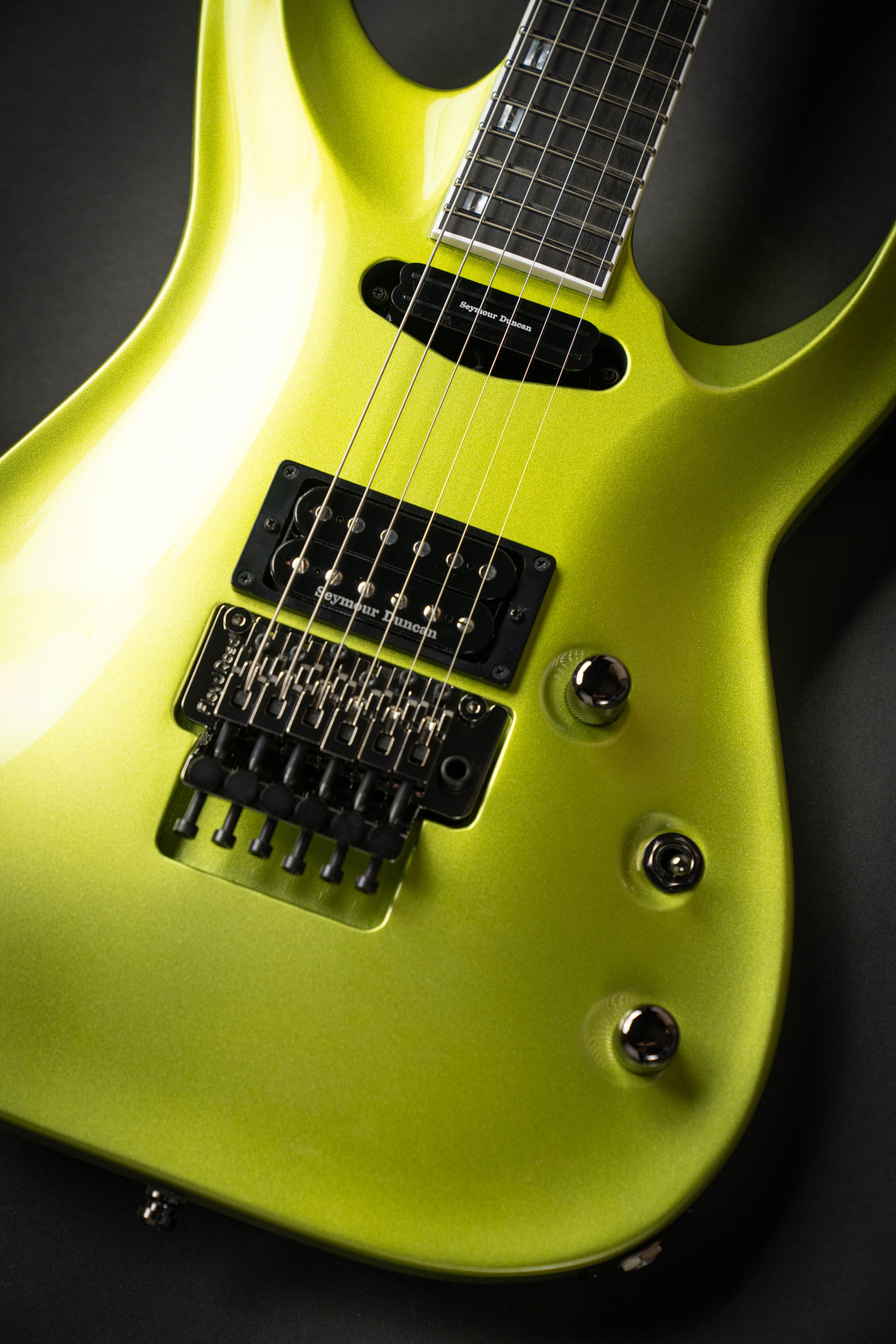 ESP Custom Shop Horizon-I Lime Green (E5490232) – Guitars Rebellion
