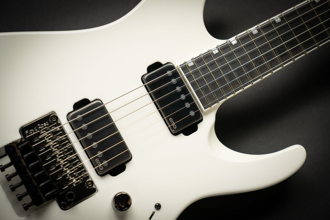 Custom Shop M-II CTM FR-E Snow White (E1420242)