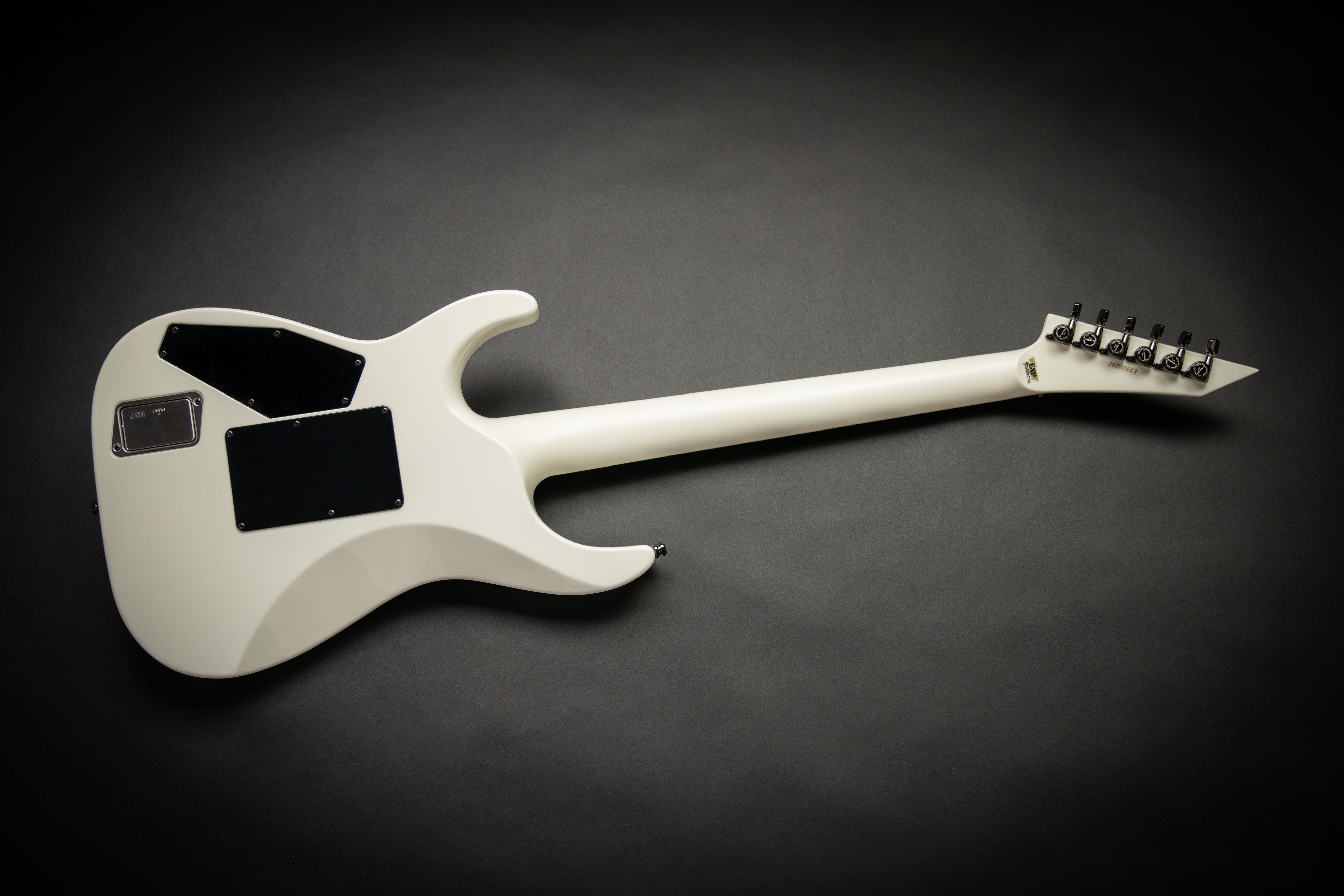 ESP Custom Shop M-II CTM FR-E Snow White (E1420242) – Guitars