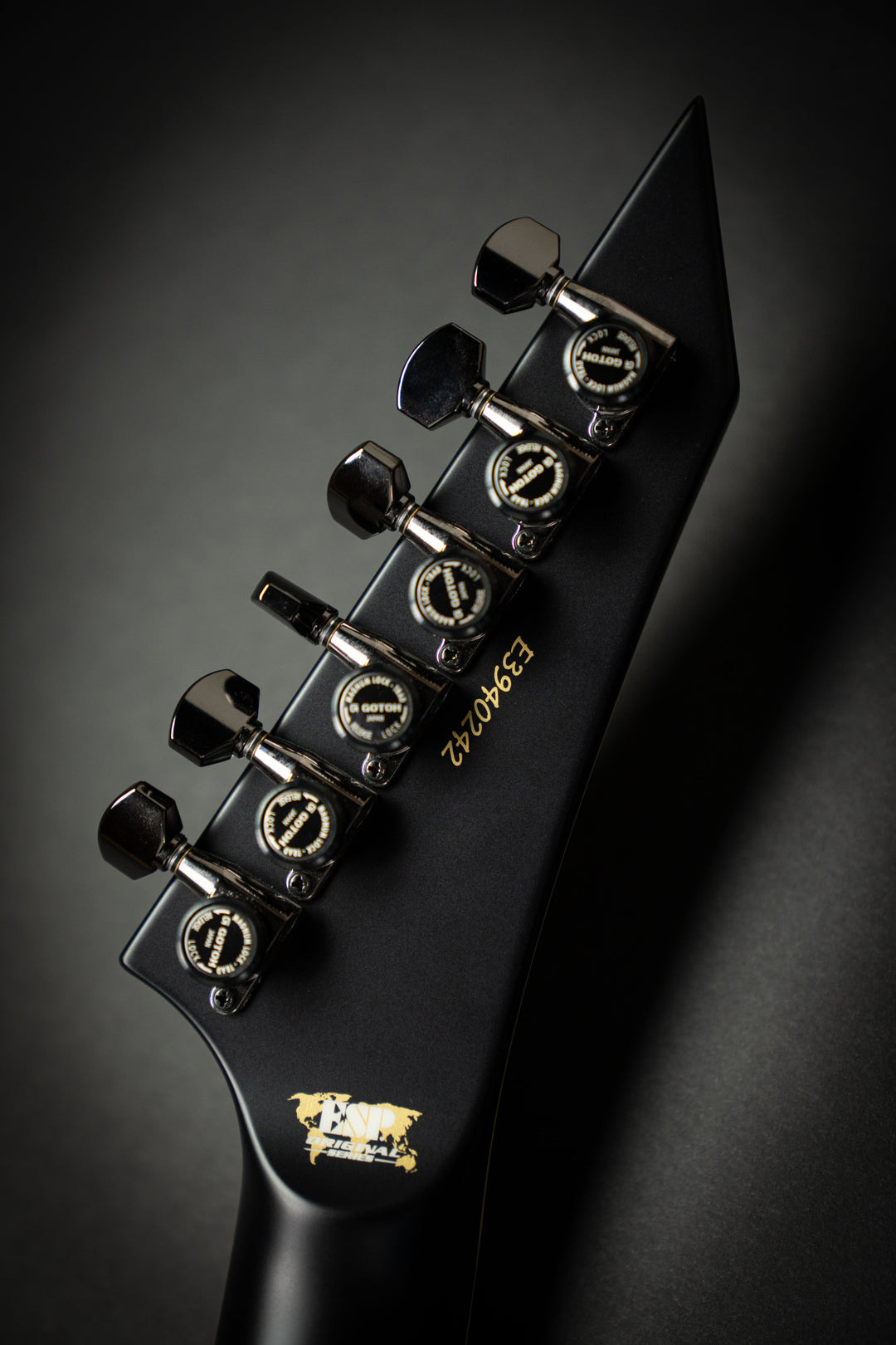 Custom Shop M-II CTM NT-E Black (E3940242)