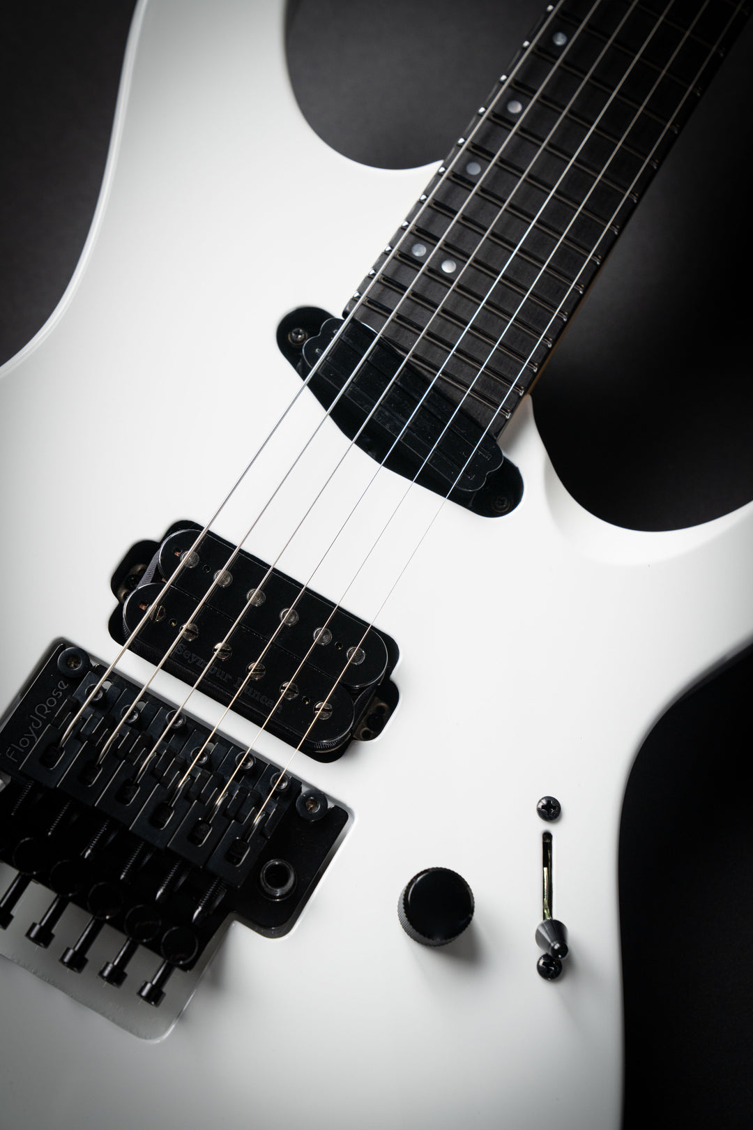 Custom Shop Maverick Snow White (E1351252)