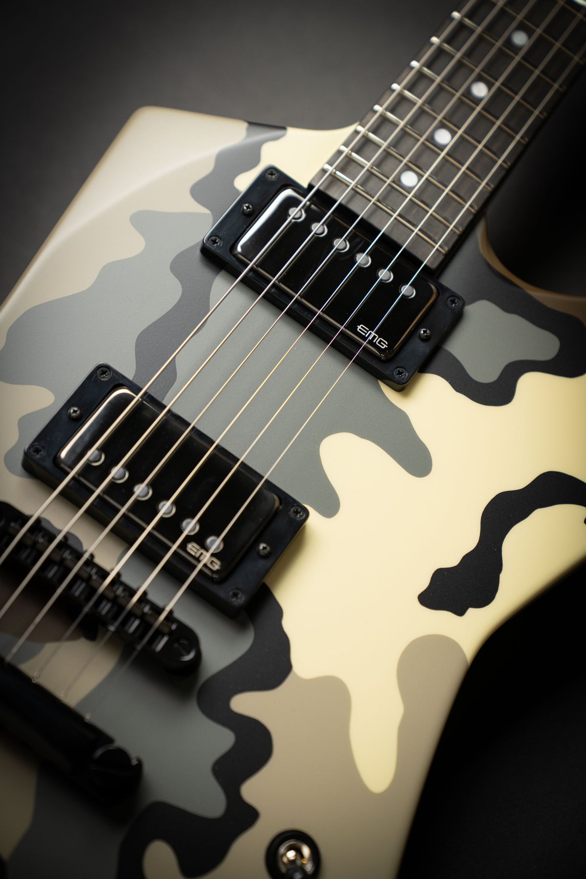 ESP Custom Shop Snakebyte Camo KUIU (E6030242) โ Guitars Rebellion