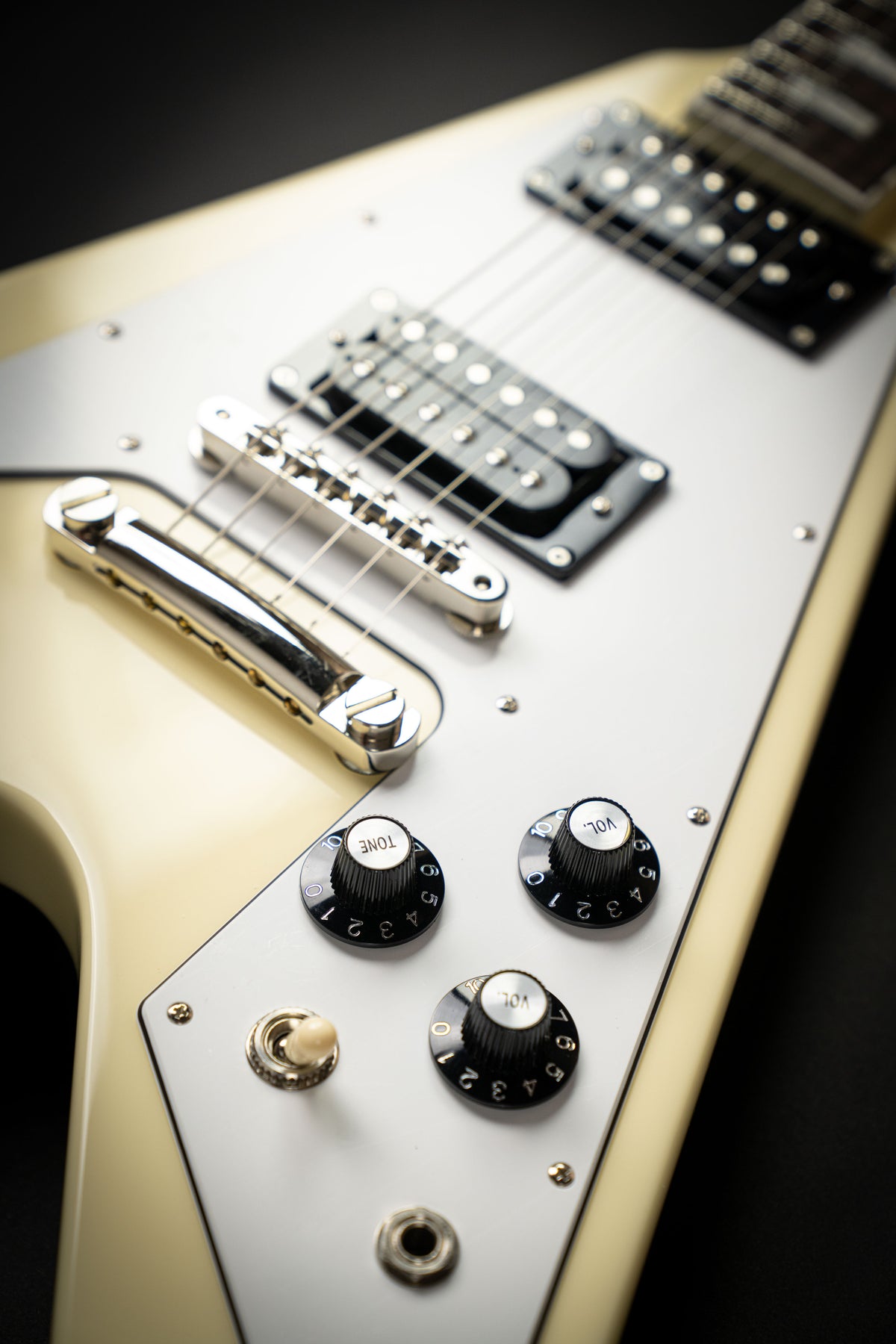 Edwards E-FV-LTD Vintage White (ED2180243) – Guitars Rebellion