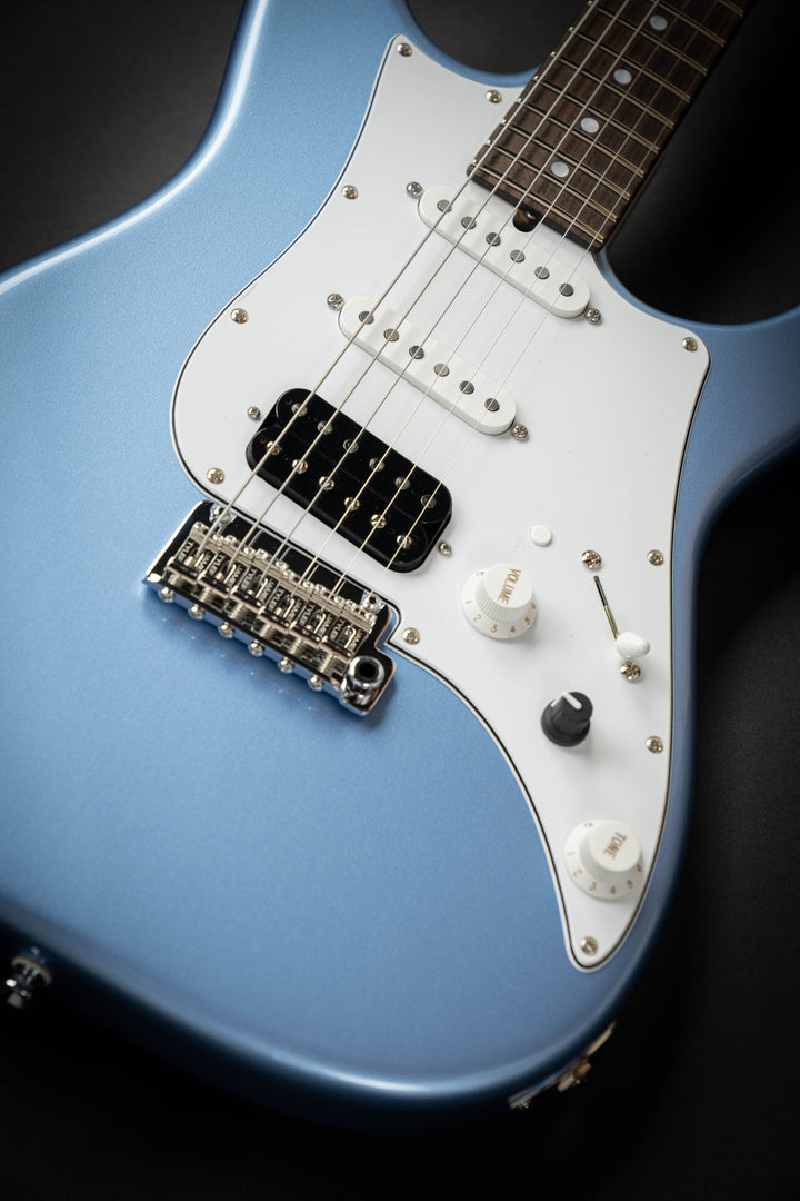 Studio Elite HD Ice Blue Metallic (J26057)