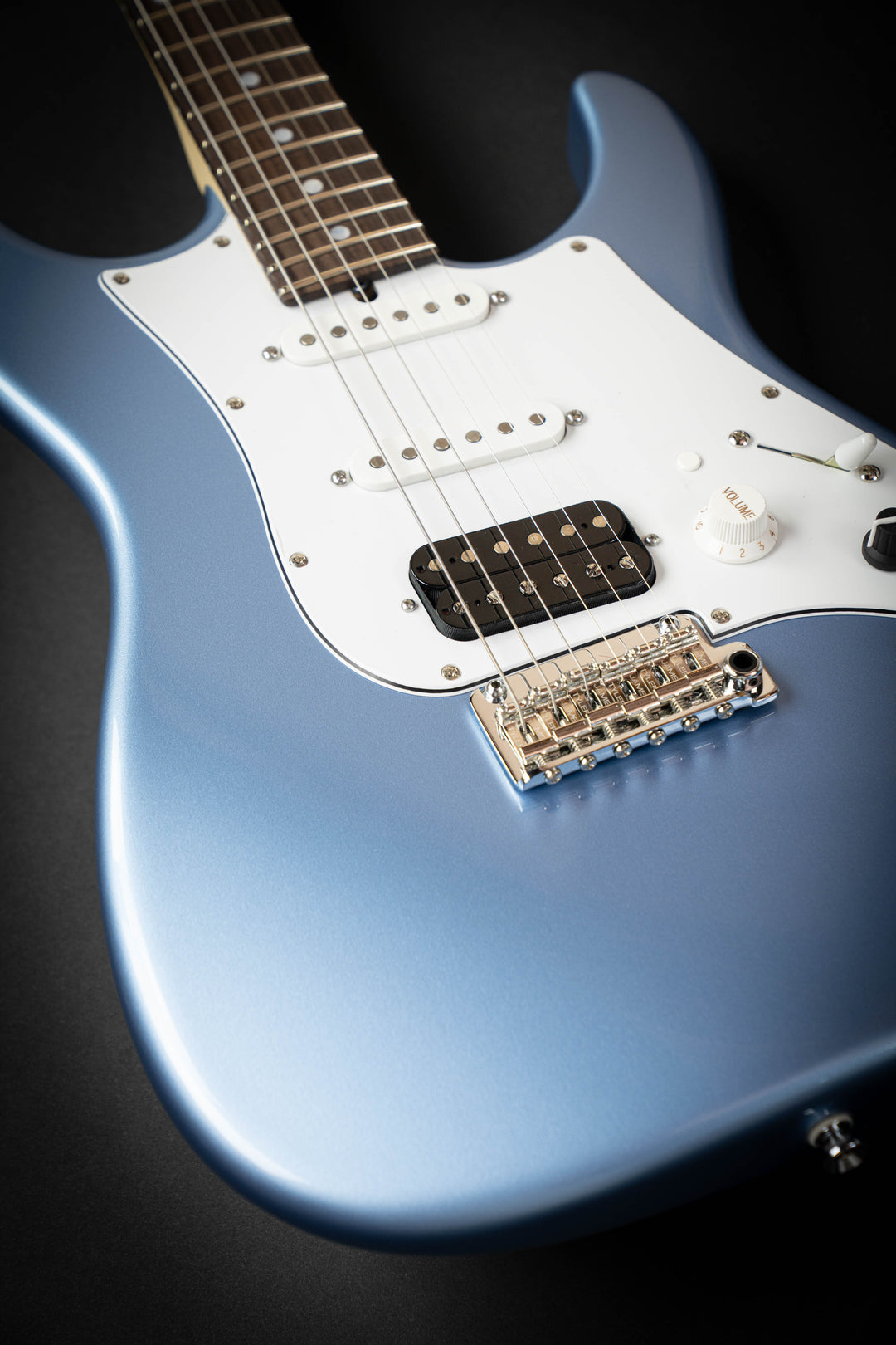 Studio Elite HD Ice Blue Metallic (J26057)