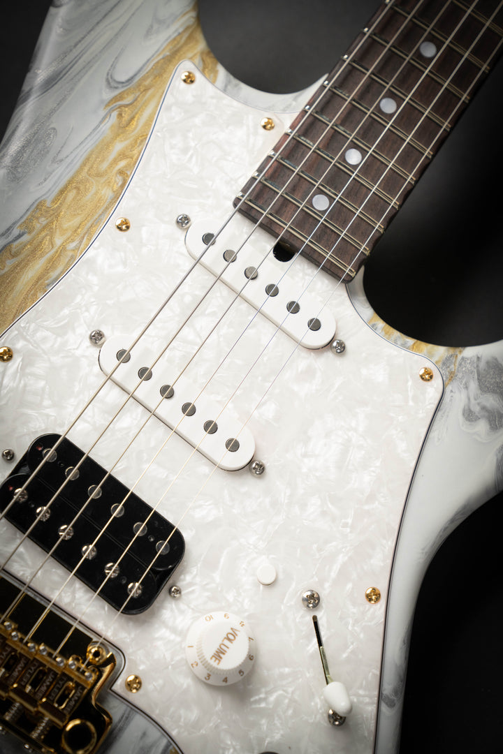 Studio Elite HD White Shmear (J25111)