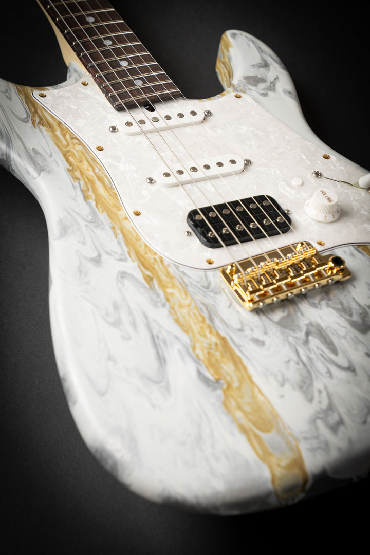 Studio Elite HD White Shmear (J25111)