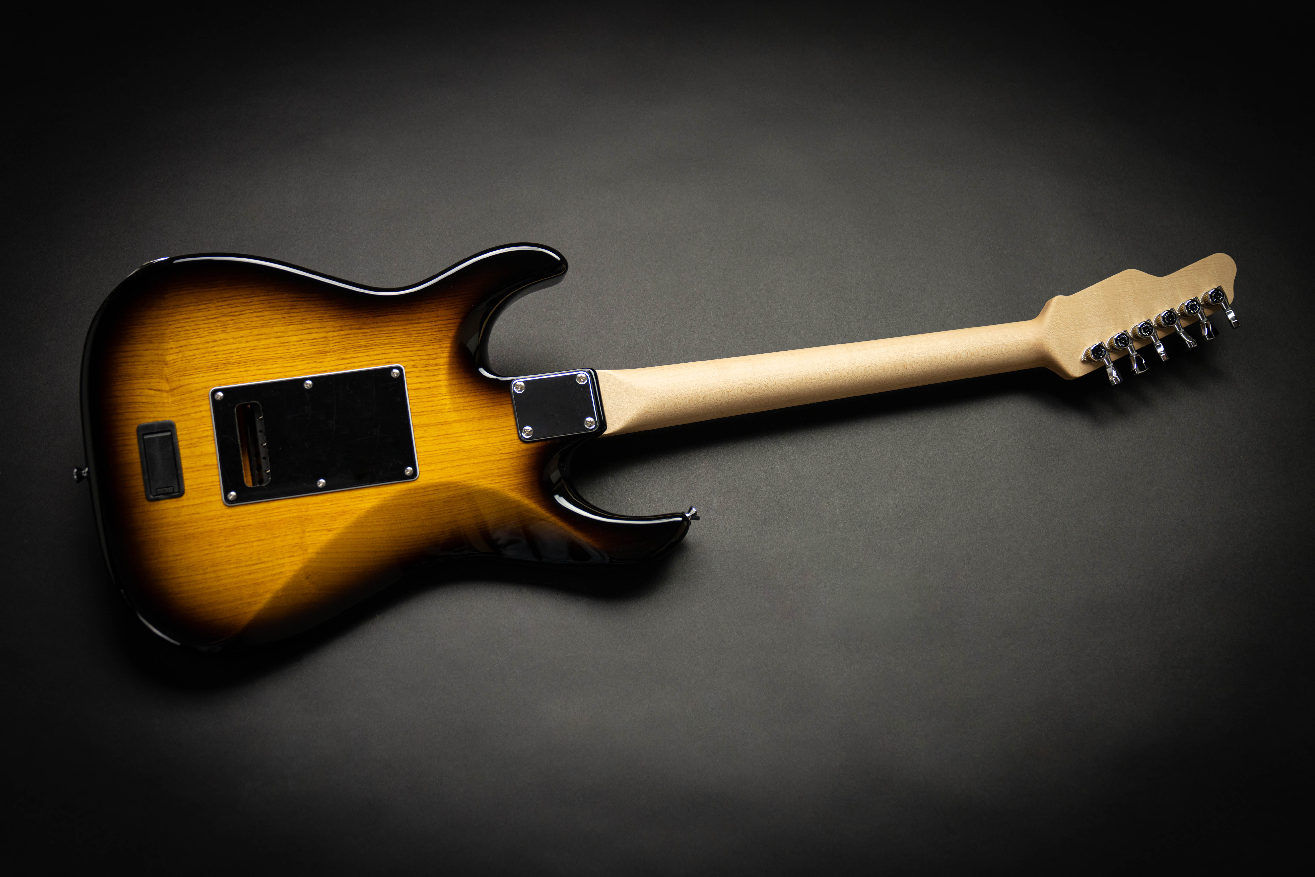 James Tyler Japan Studio Elite HD 2 Tone Sunburst (J24114