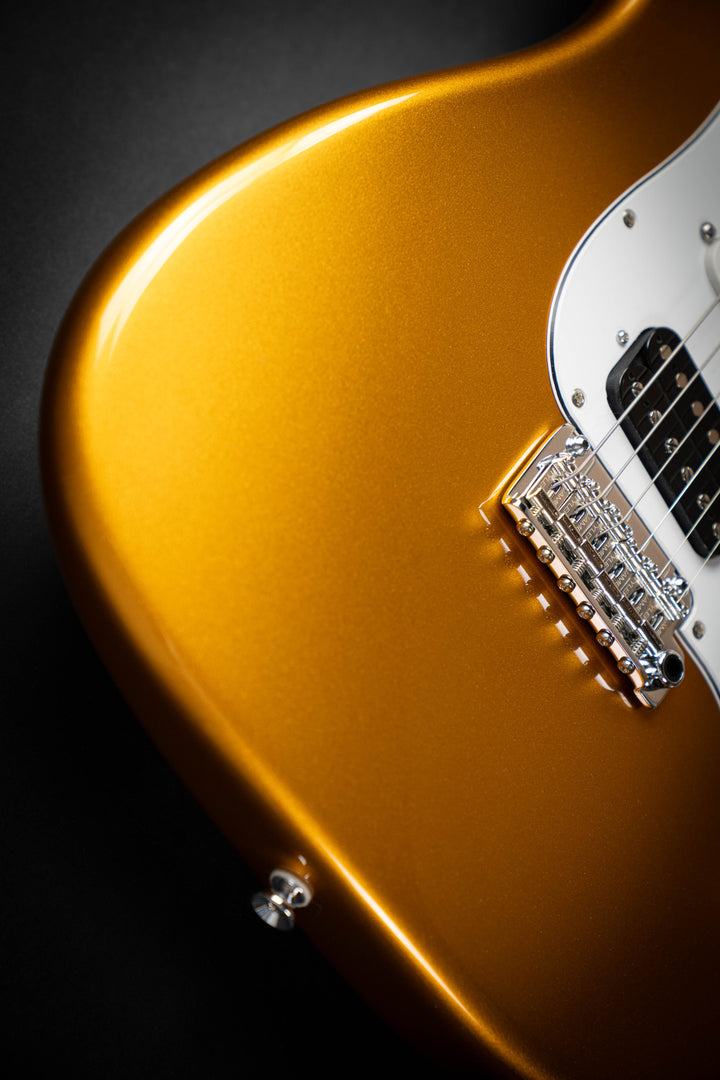Studio Elite HD Candy Orange (J25202)