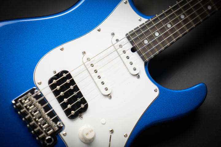 Studio Elite HD Lake Placid Blue (J24120)