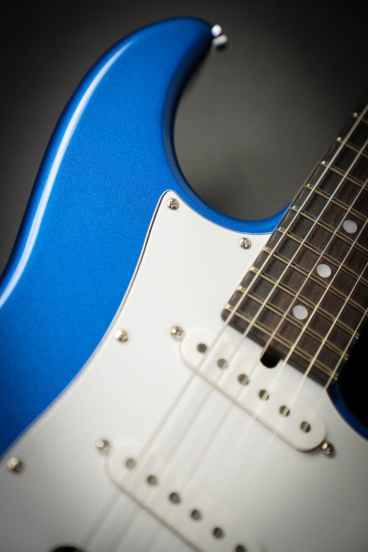 Studio Elite HD Lake Placid Blue (J24120)