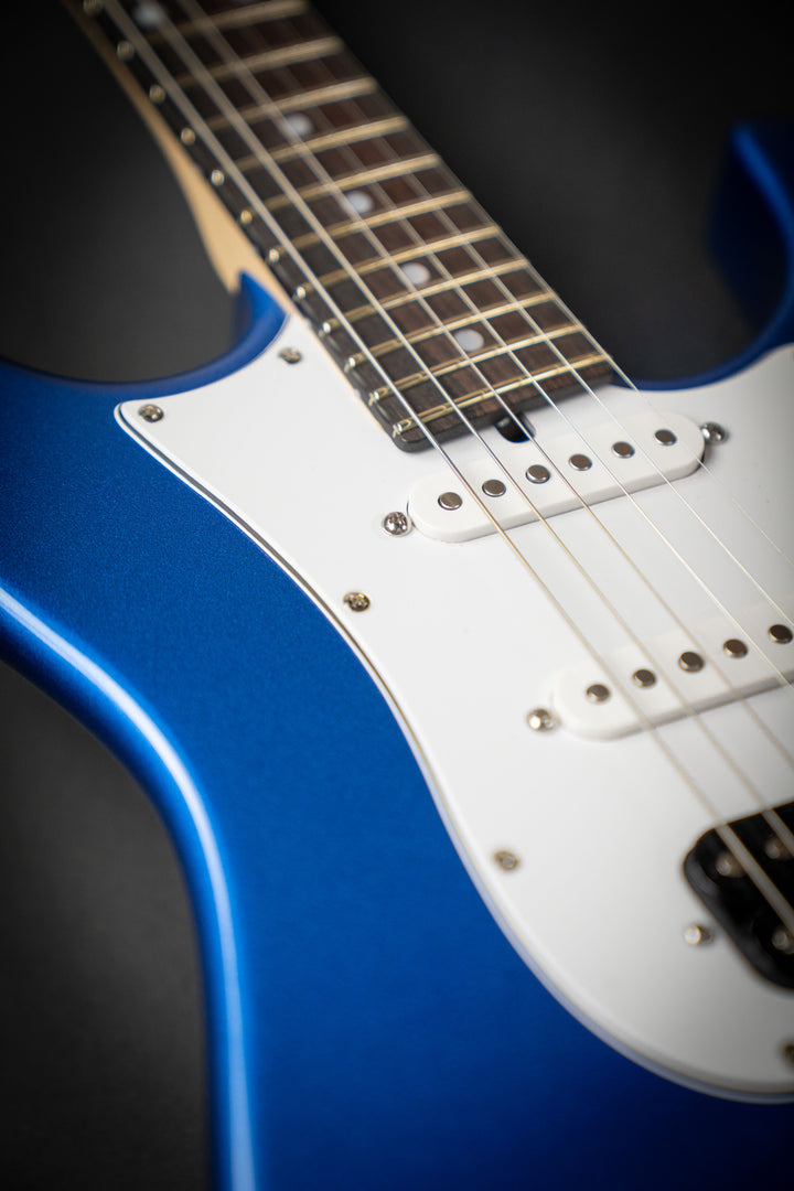 Studio Elite HD Lake Placid Blue (J24120)