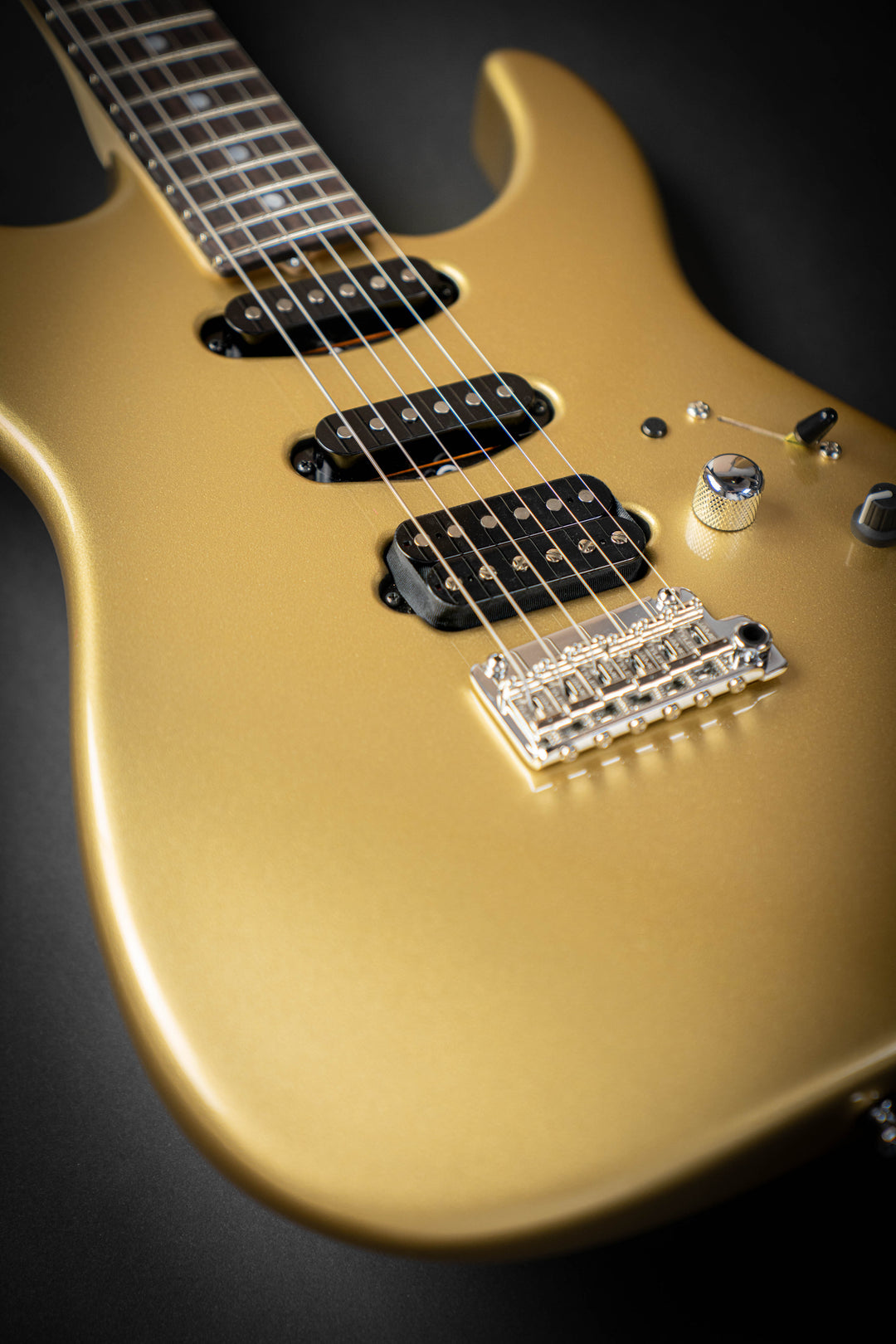 Studio Elite HD RR Shoreline Gold (J25173)