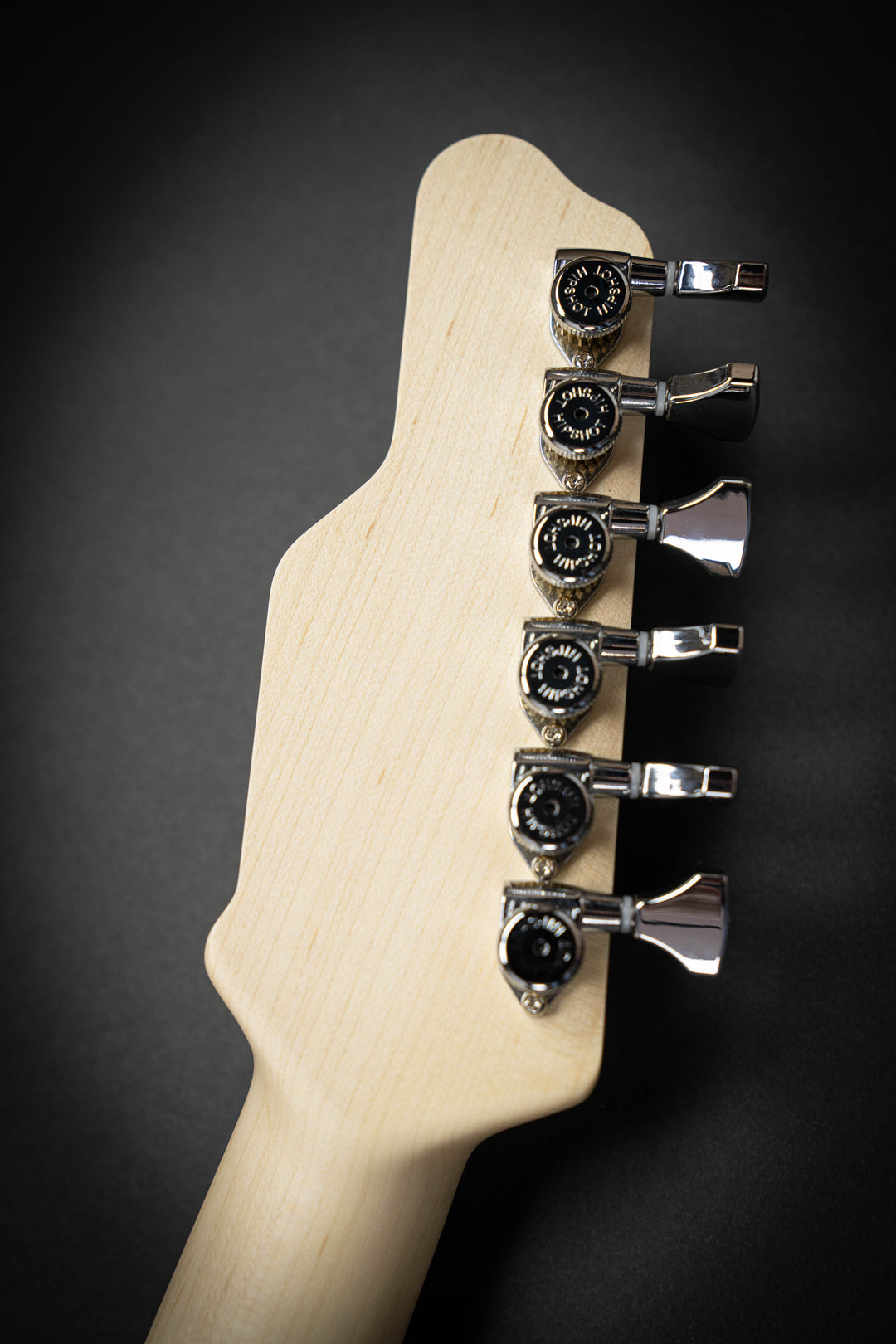 Studio Elite HD RR Shoreline Gold (J25173)
