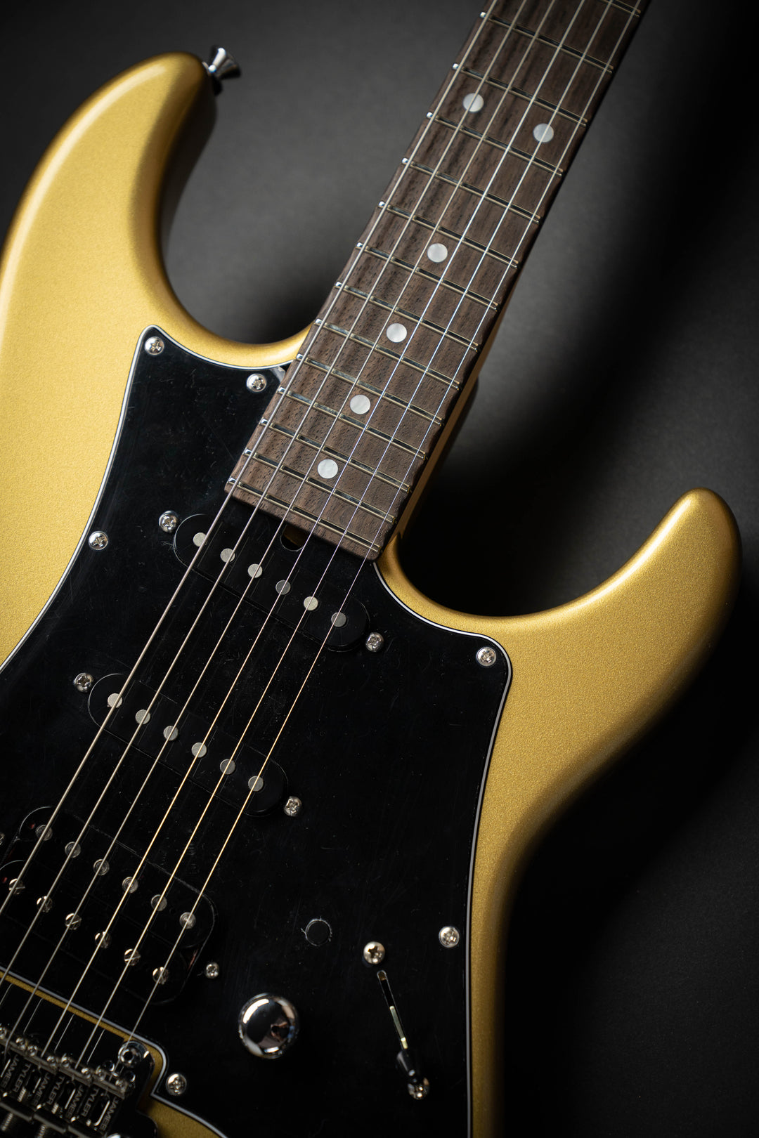 Studio Elite HD Gold Shoreline Gold (J24052)