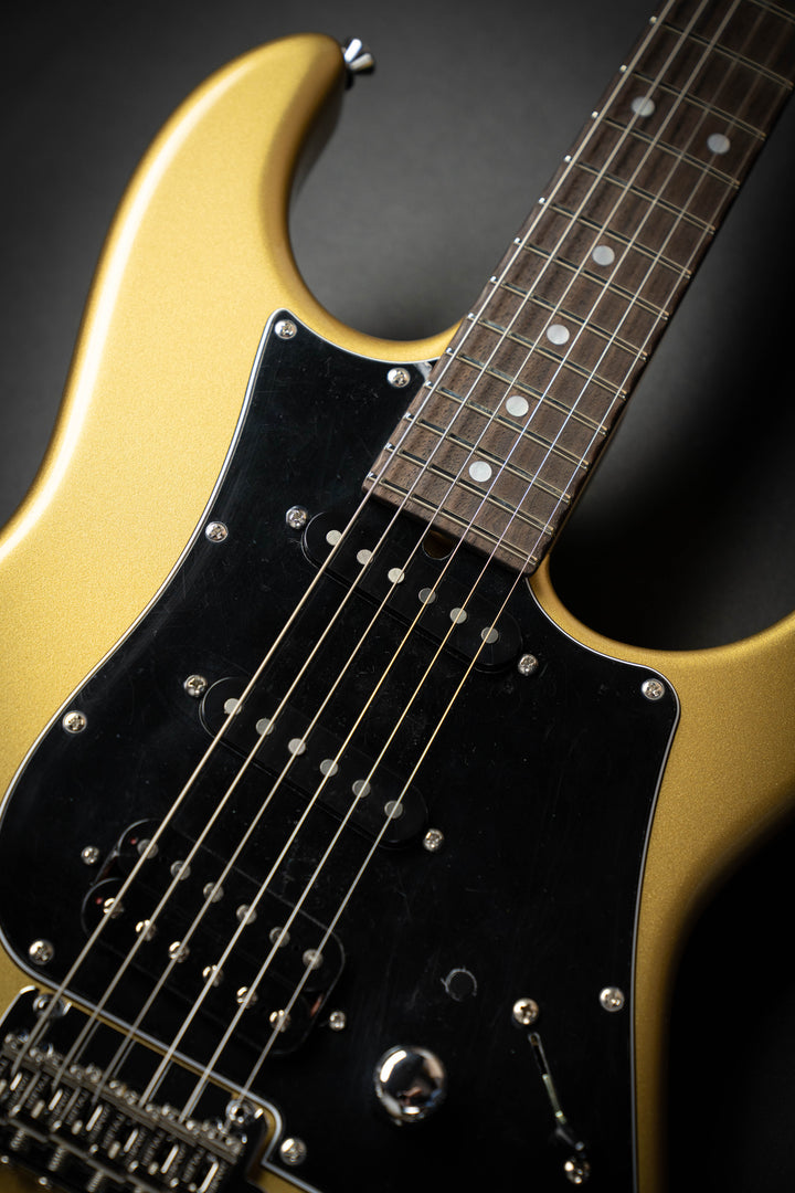 Studio Elite HD Gold Shoreline Gold (J24052)