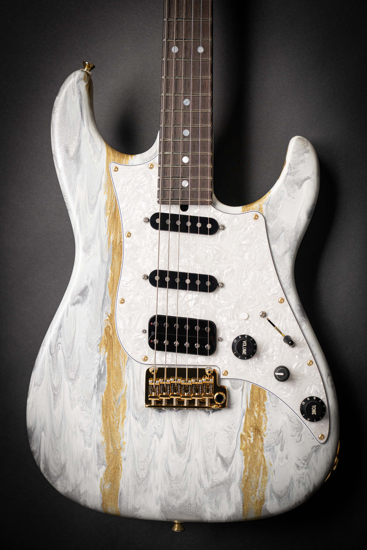 Studio Elite HD White Shmear (J26009)