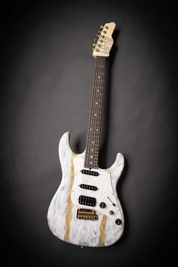 Studio Elite HD White Shmear (J26009)