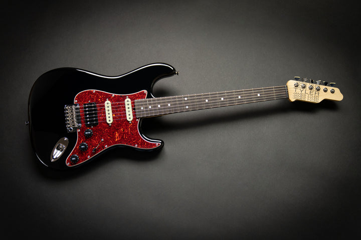 The Black Classic (J23016)