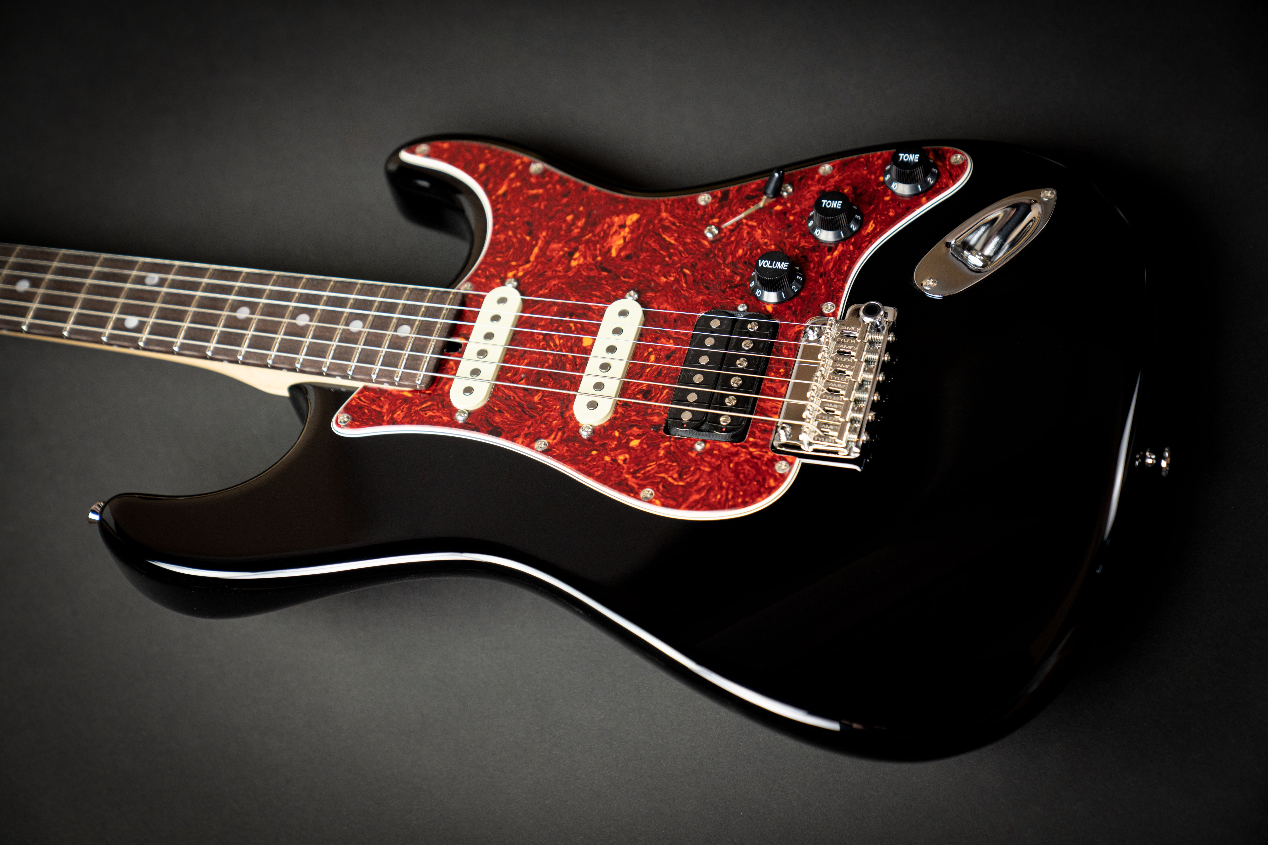 James Tyler Japan The Black Classic (J23016) – Guitars Rebellion