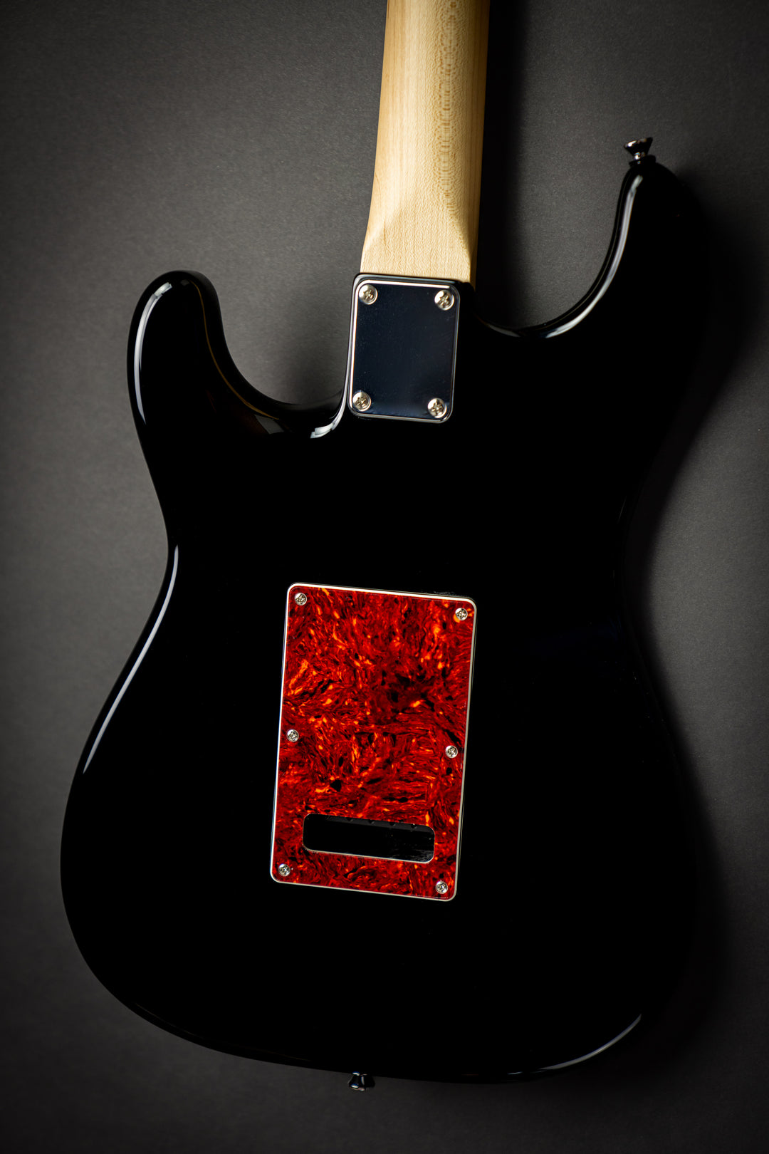 The Black Classic (J23016)