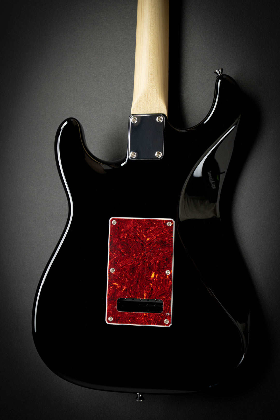 The Black Classic Level 1 (J26025)