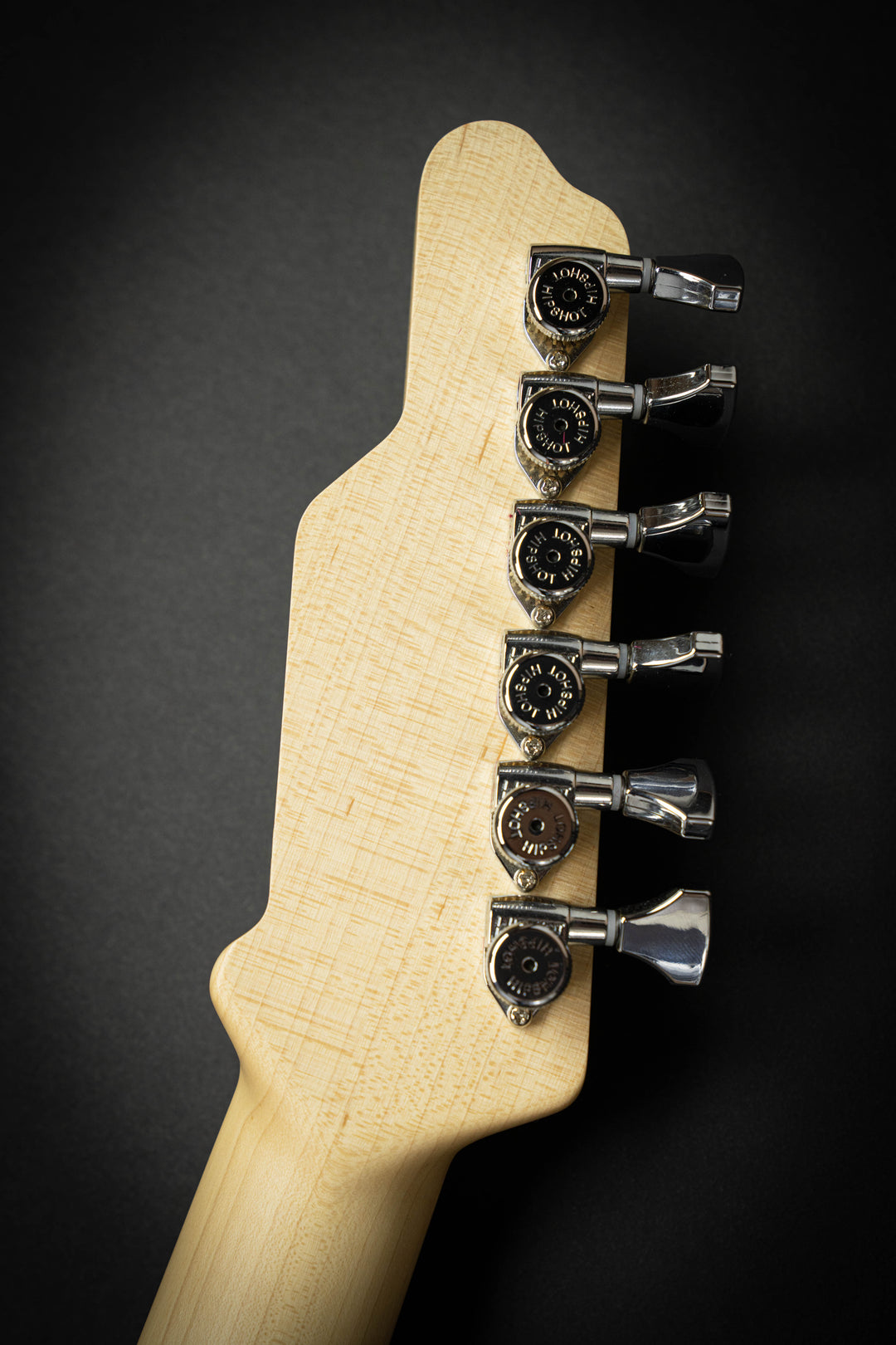 The Black Classic Level 1 (J26025)