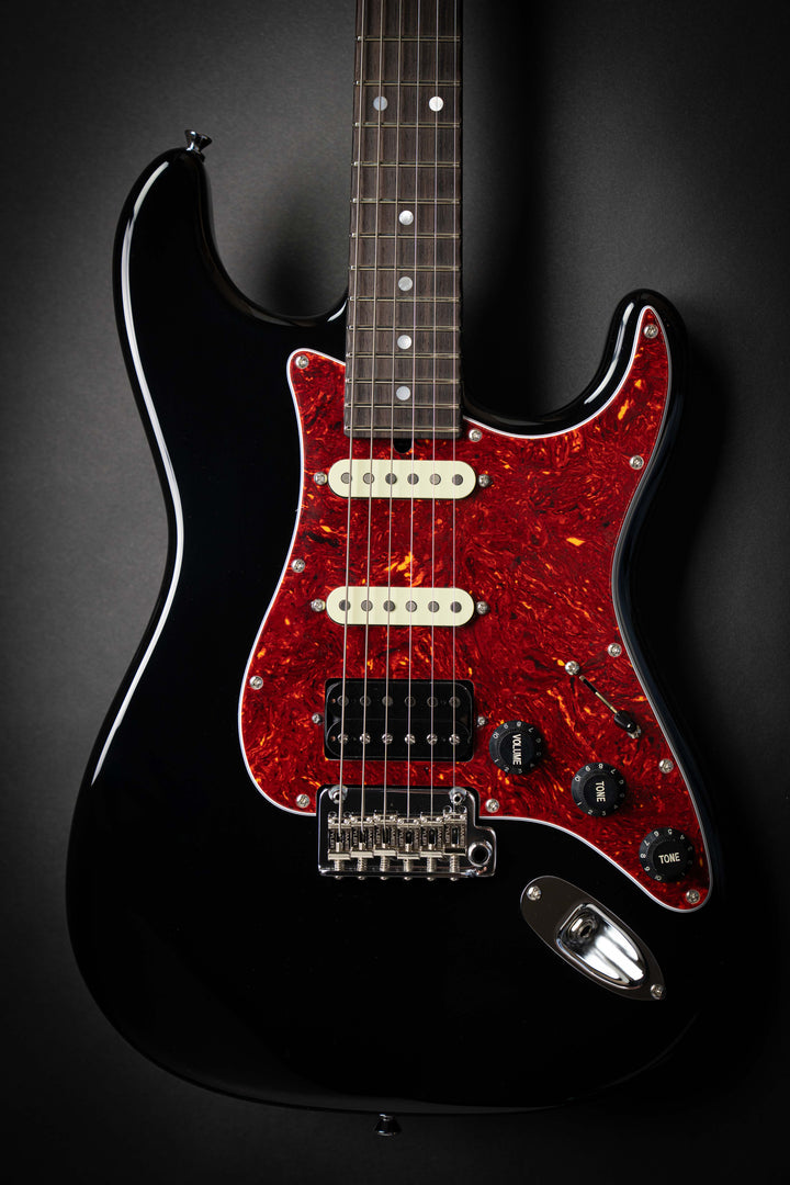 The Black Classic Level 1 (J25186)