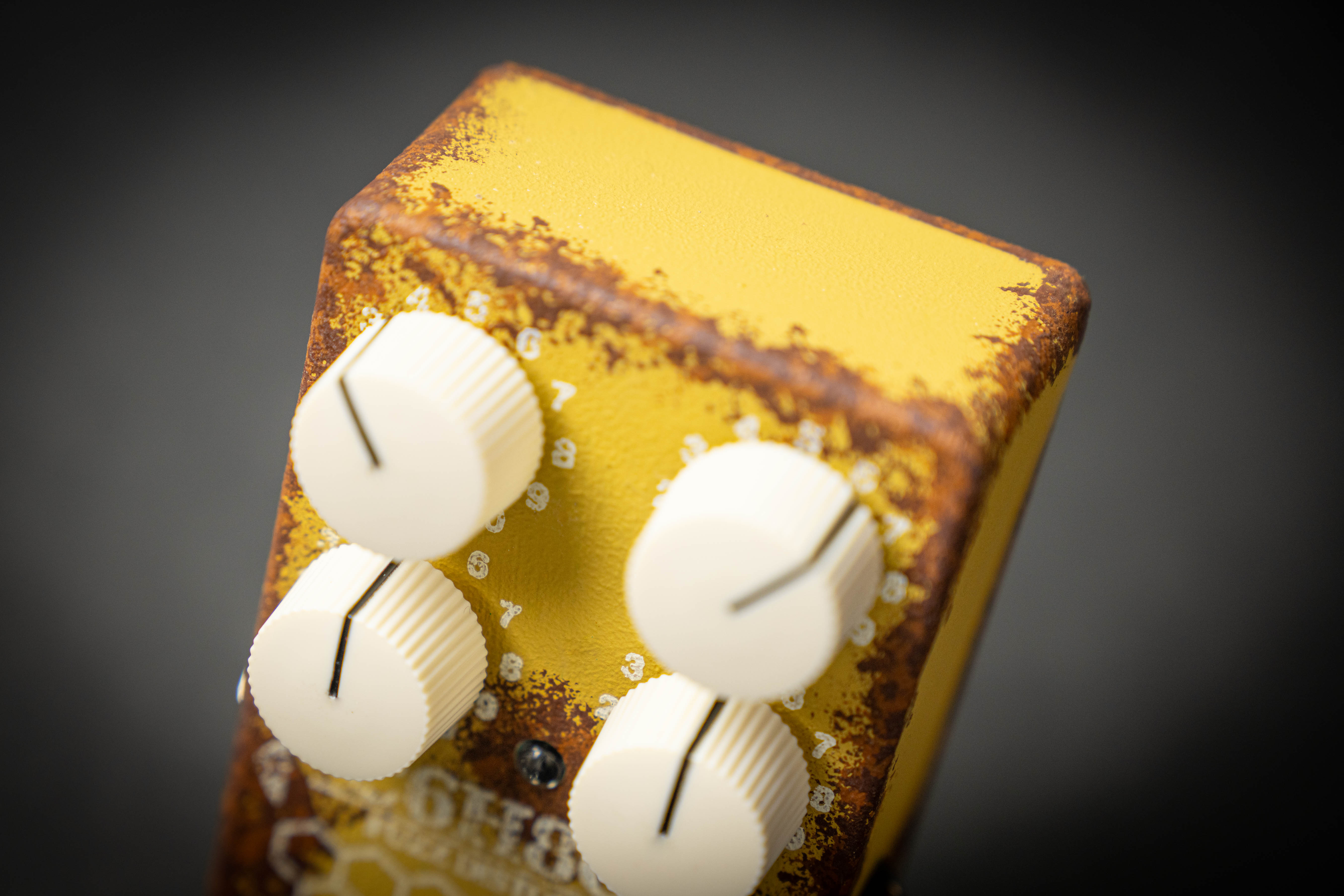 KarDiaN Vitamin C C6H8O6 ADD CBF Fuzz – Guitars Rebellion