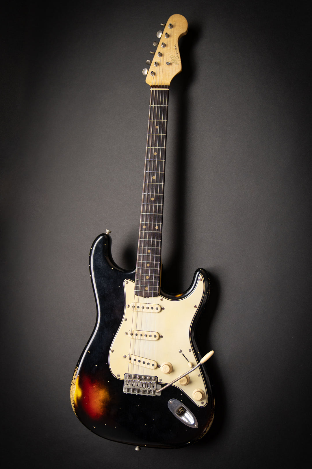 '62-S Black Over Burst (83045)