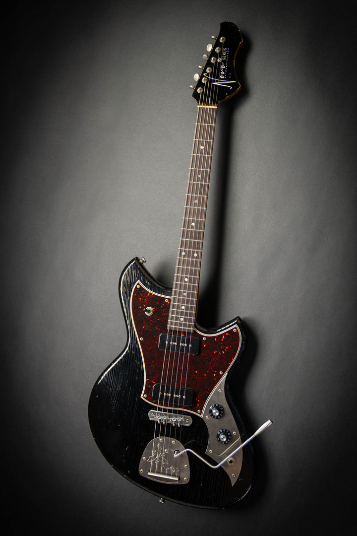 Serus J Bull Black (25285)